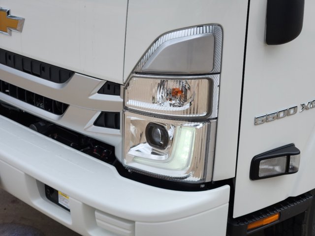 2025 Chevrolet 5500 XG LCF Gas NA 9