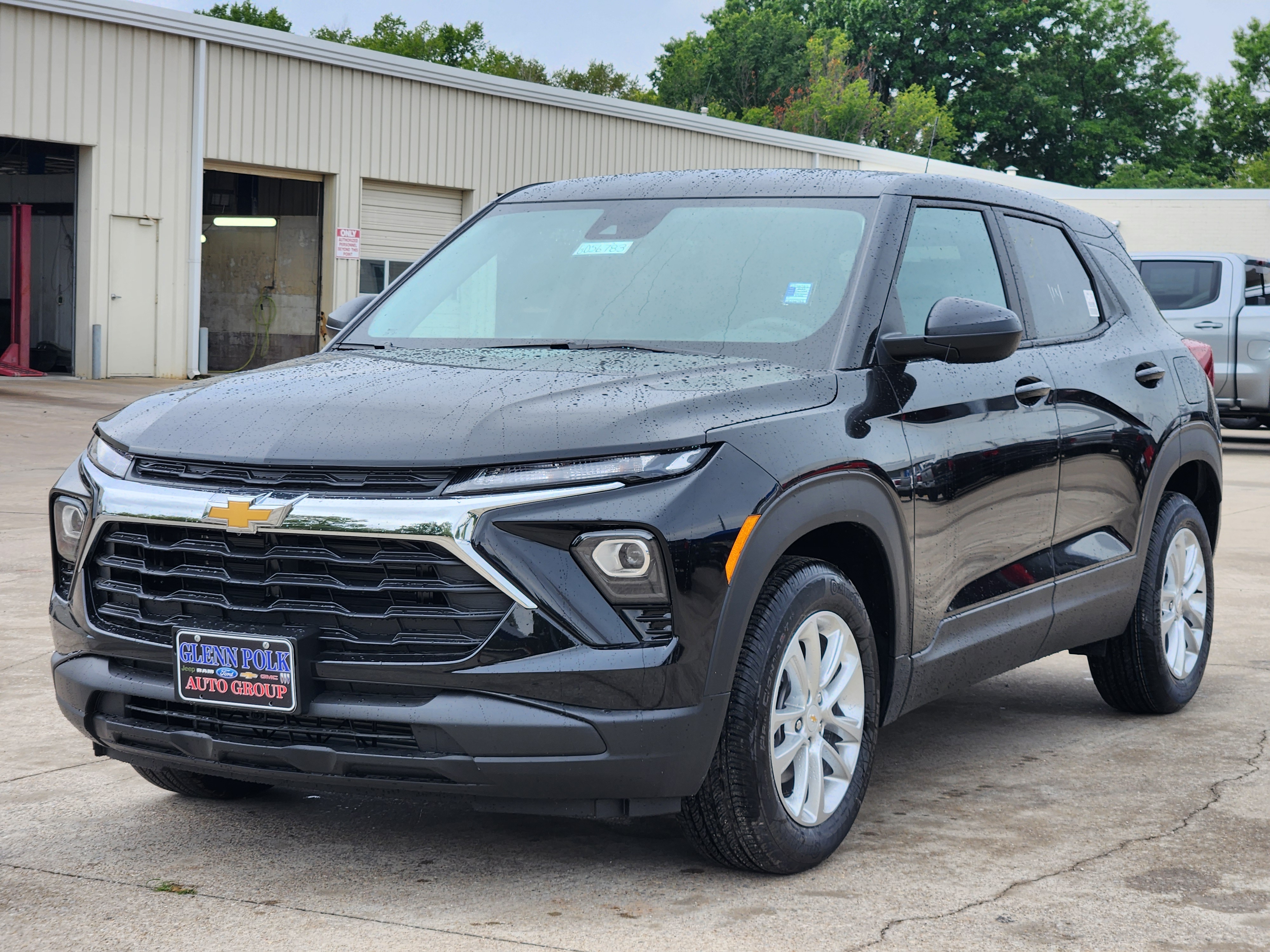 2025 Chevrolet TrailBlazer LS 2