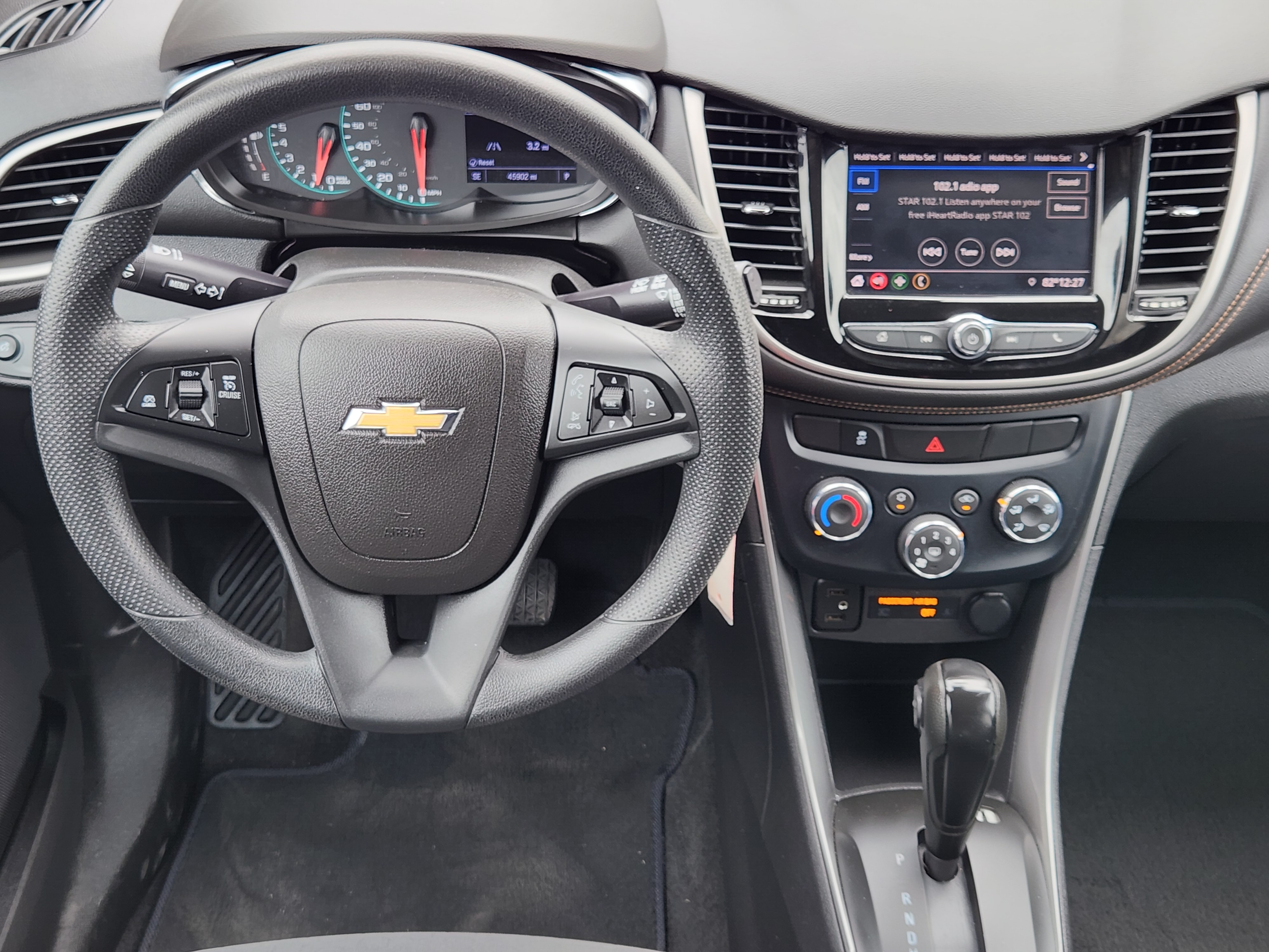 2020 Chevrolet Trax LS 26