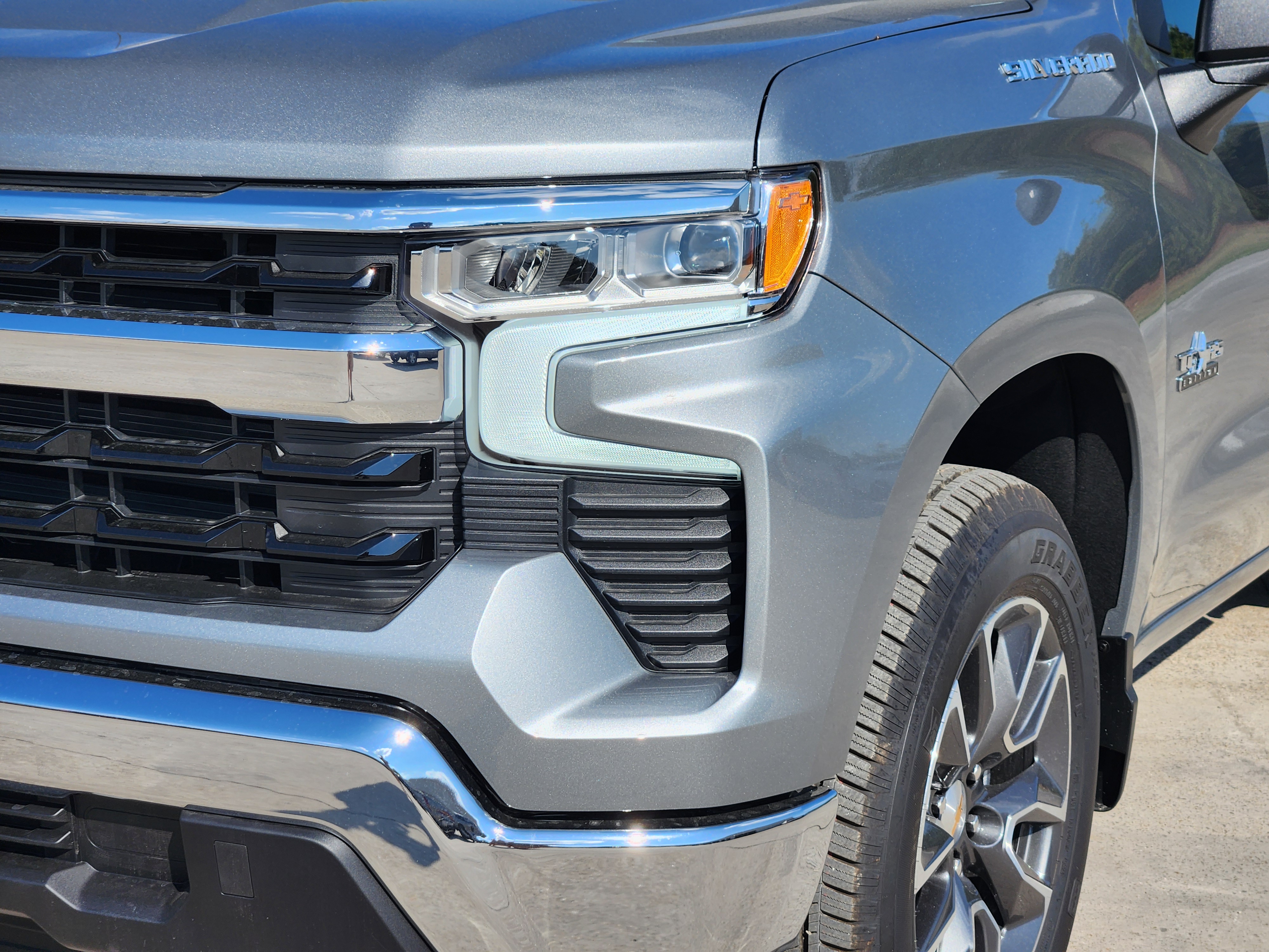 2025 Chevrolet Silverado 1500 LT 6