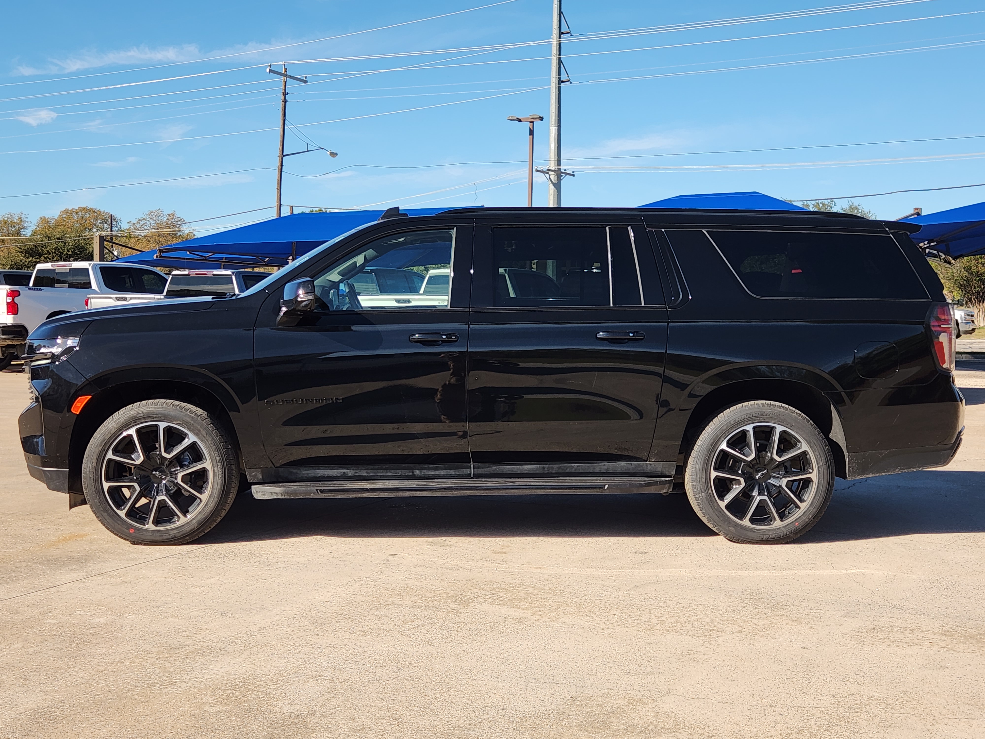 2022 Chevrolet Suburban RST 5