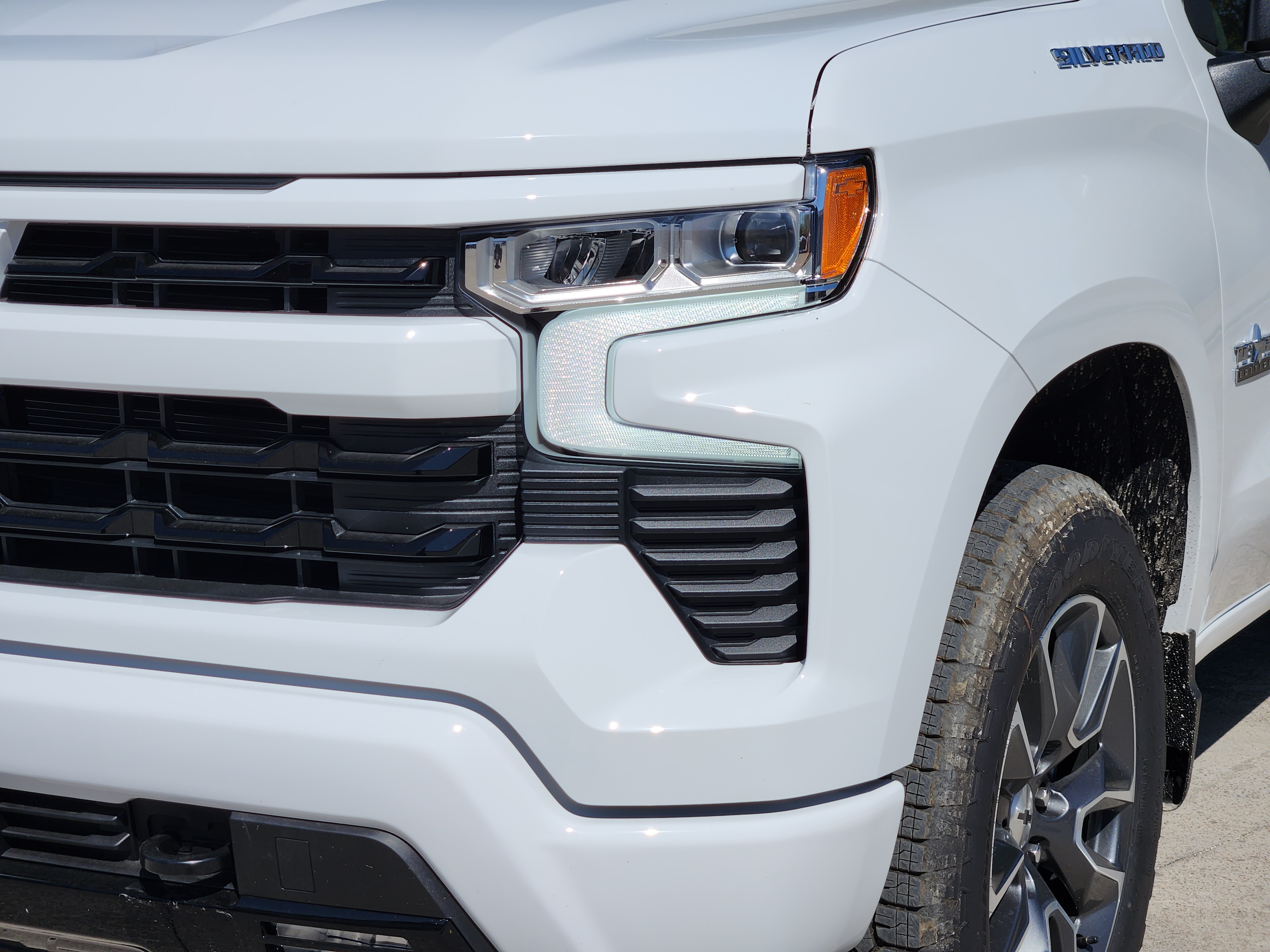 2025 Chevrolet Silverado 1500 RST 7