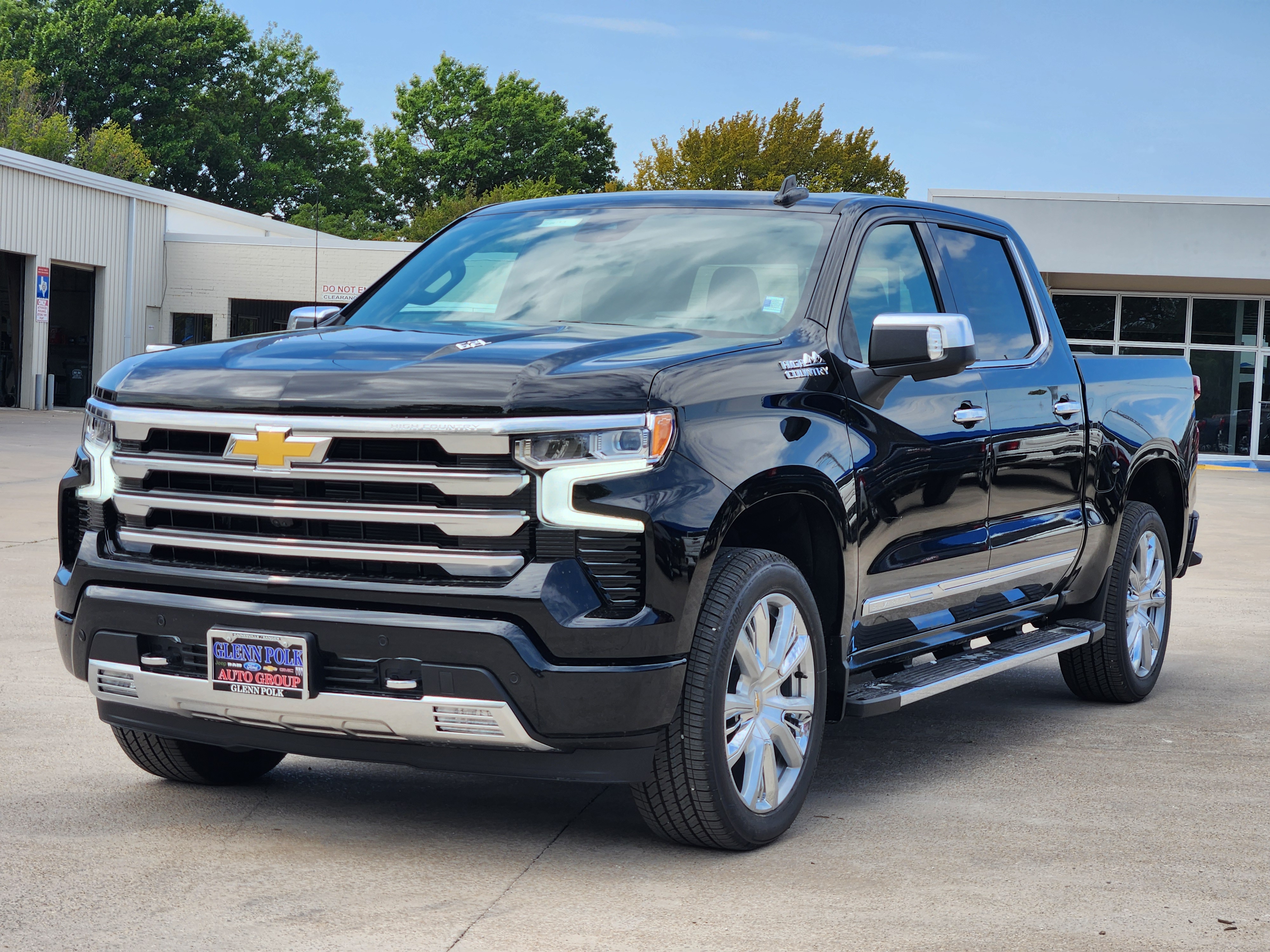 2025 Chevrolet Silverado 1500 High Country 2