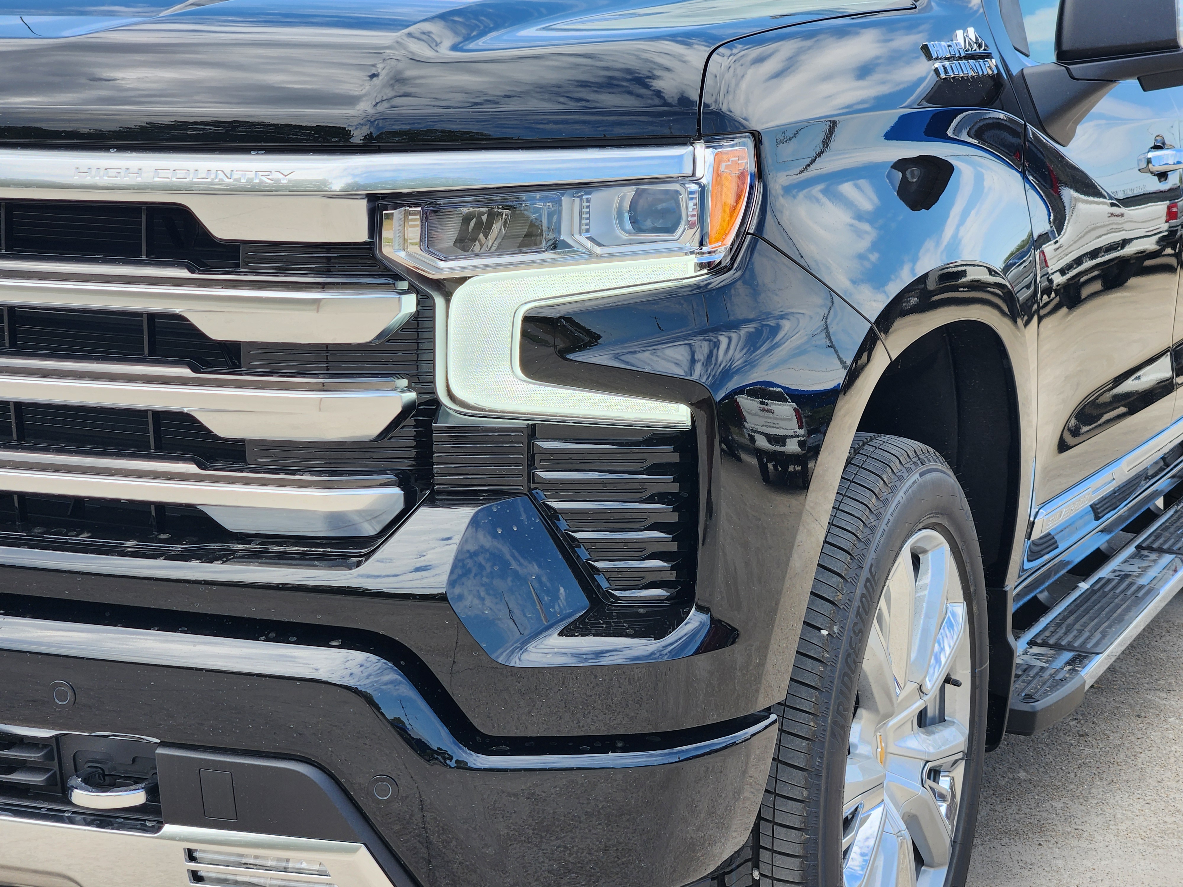 2025 Chevrolet Silverado 1500 High Country 7