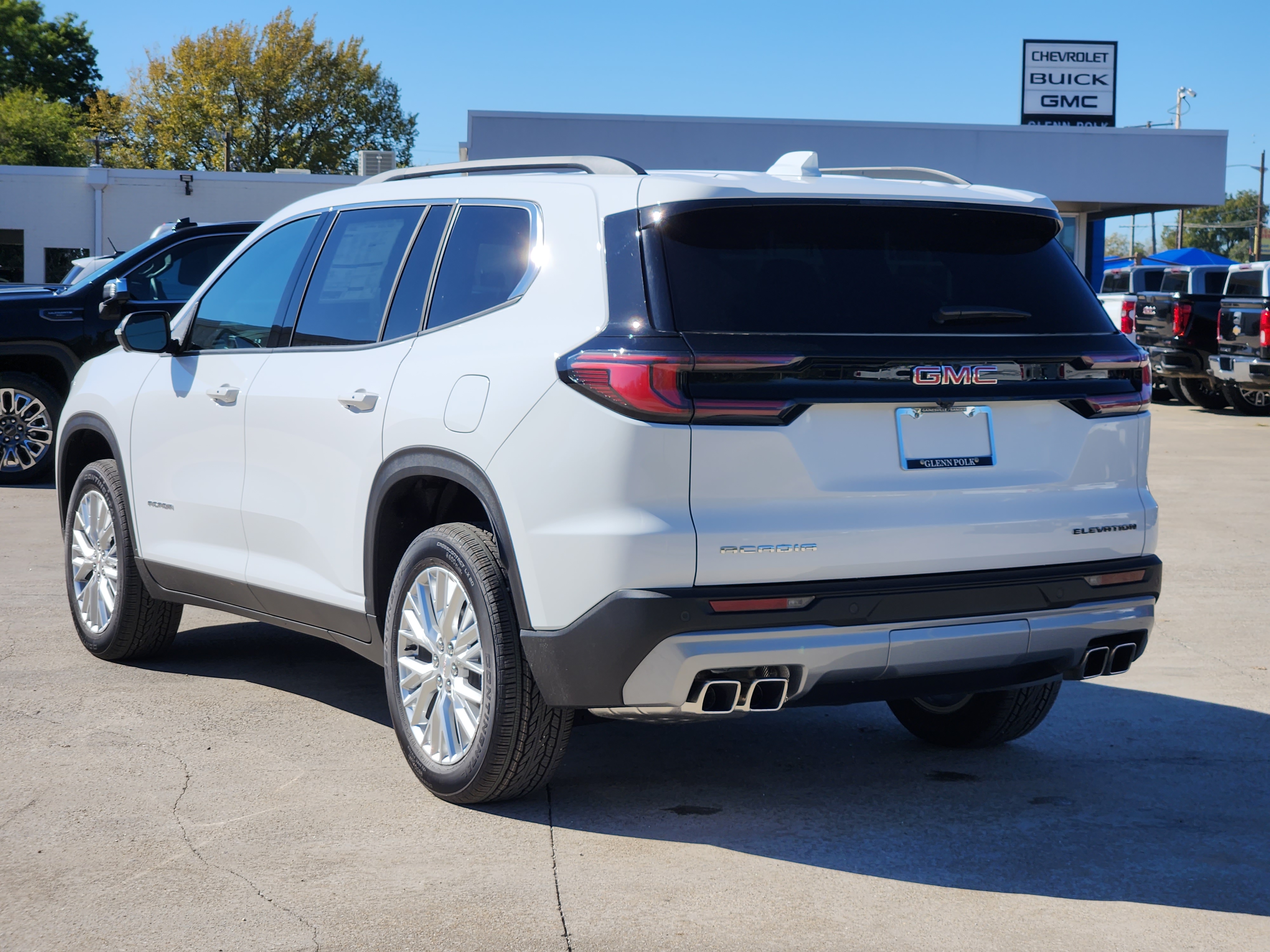 2025 GMC Acadia Elevation 4