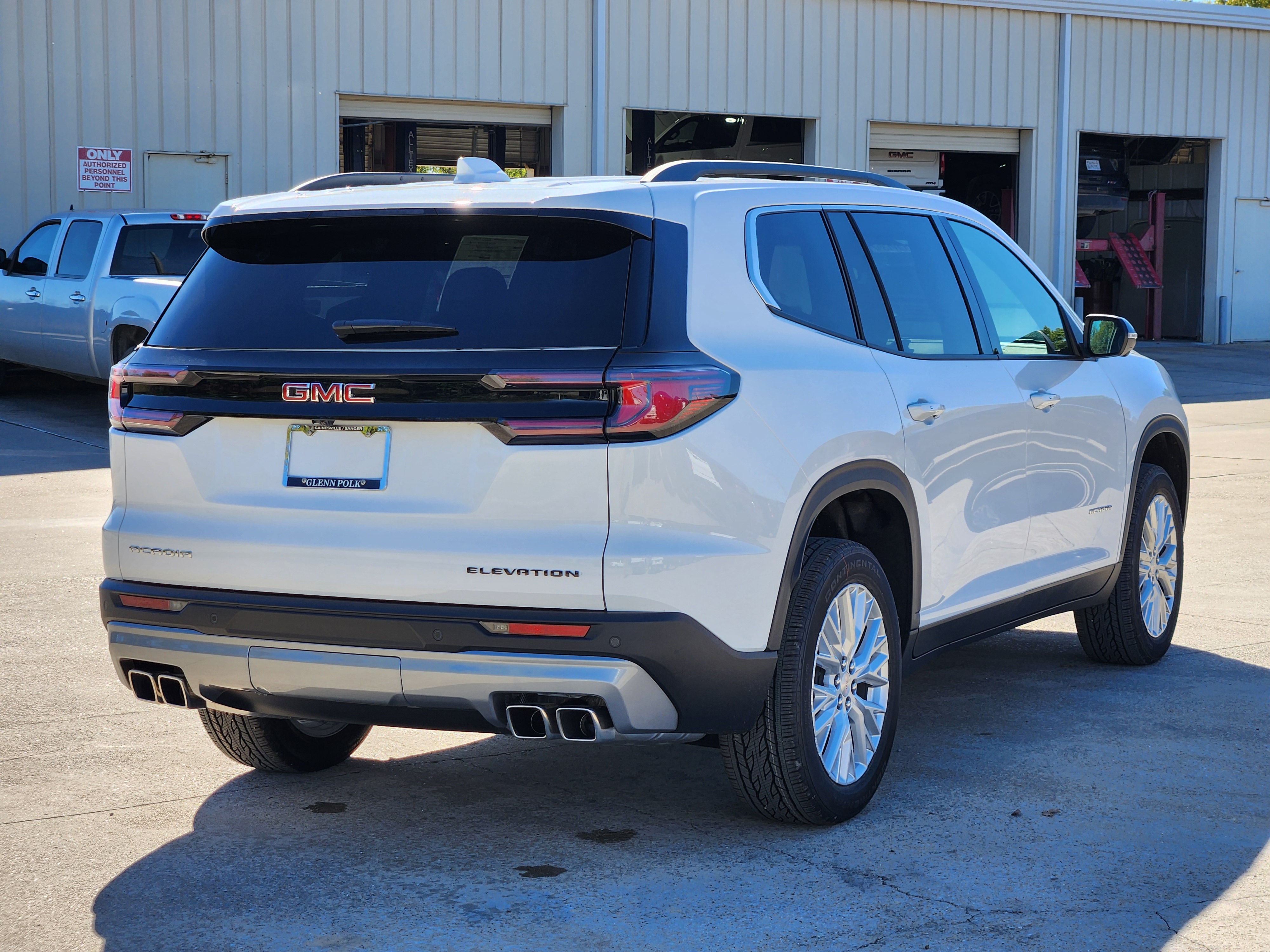 2025 GMC Acadia Elevation 5