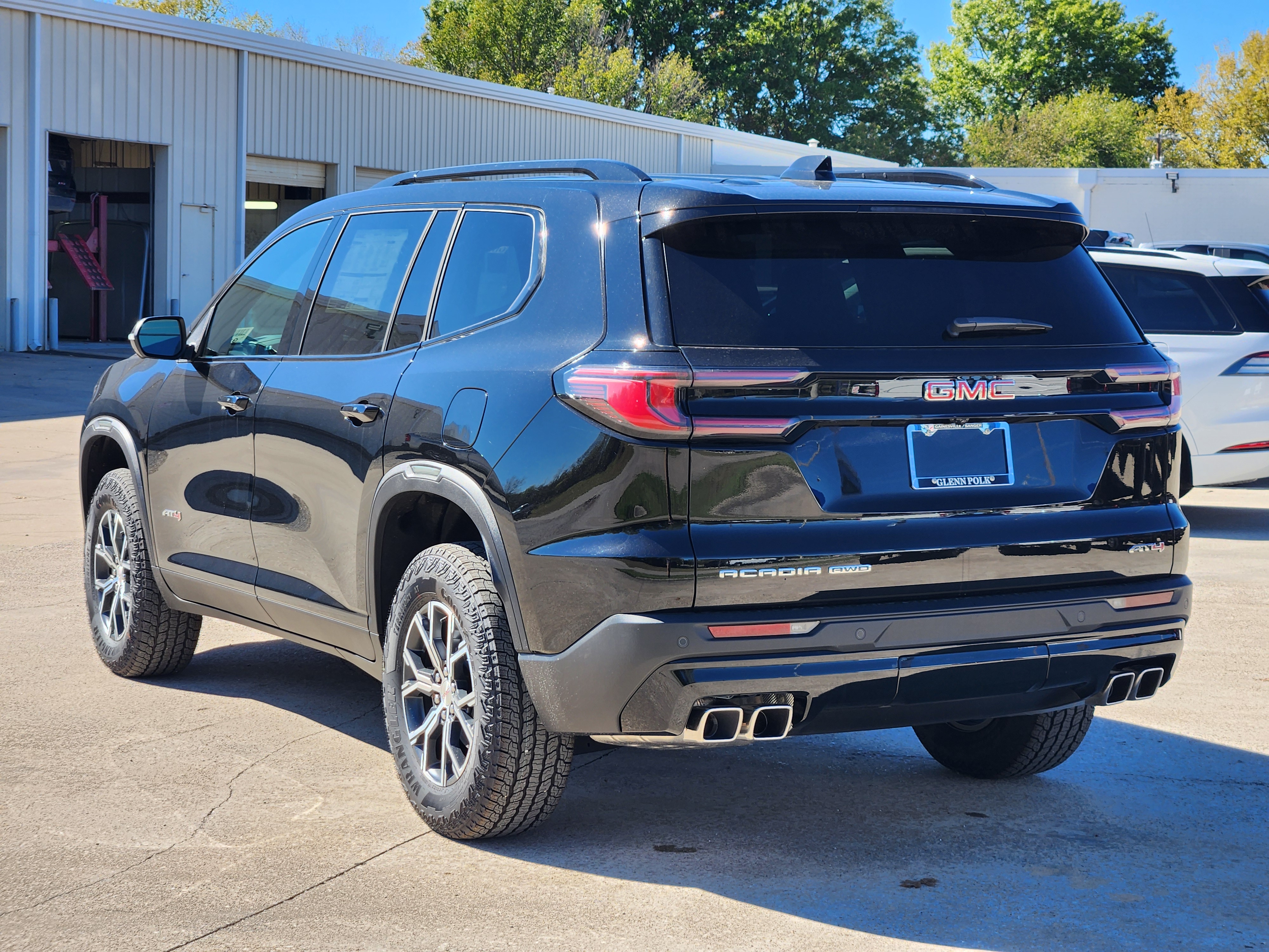 2025 GMC Acadia AT4 4