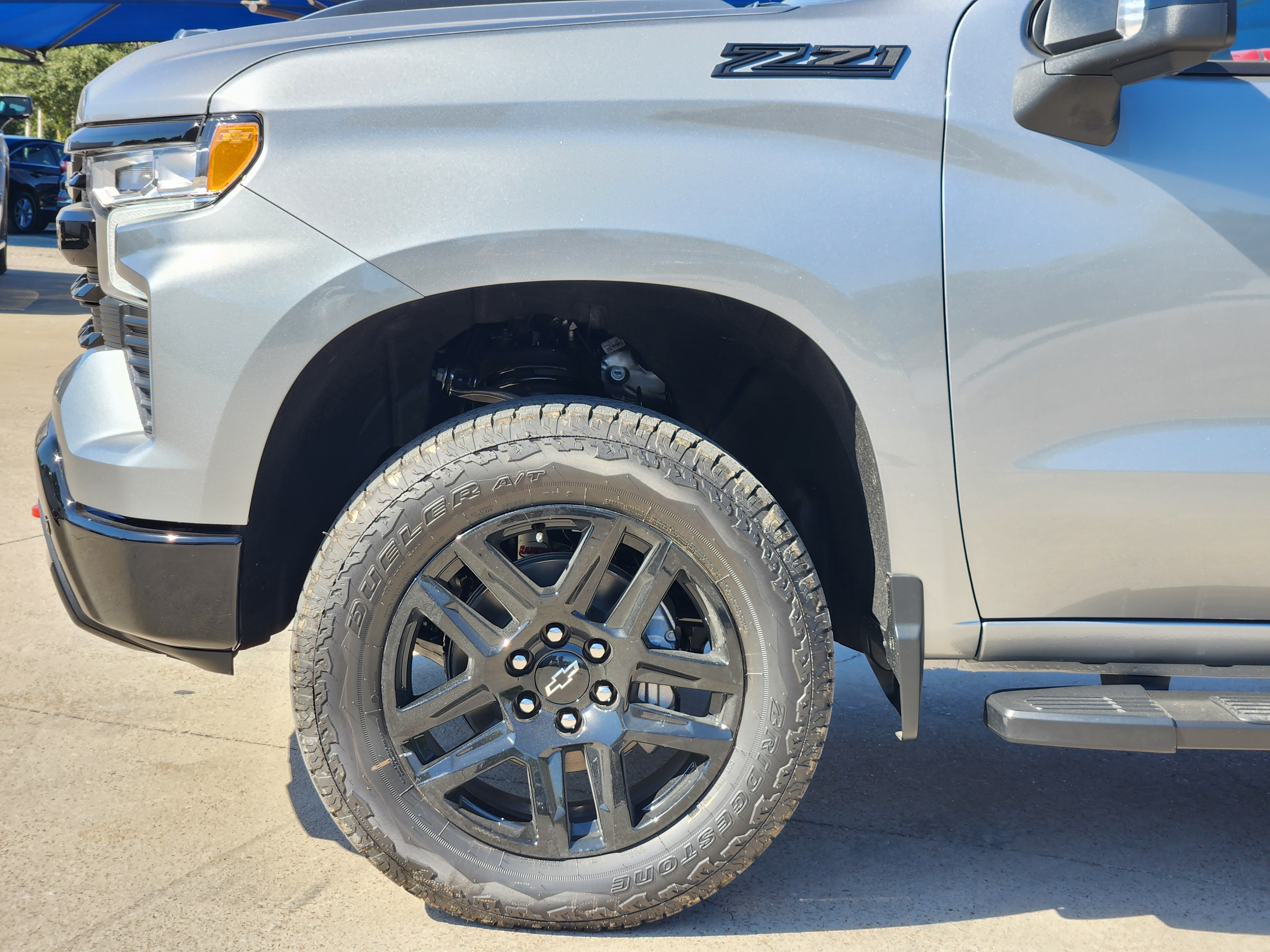 2025 Chevrolet Silverado 1500 LT Trail Boss 6