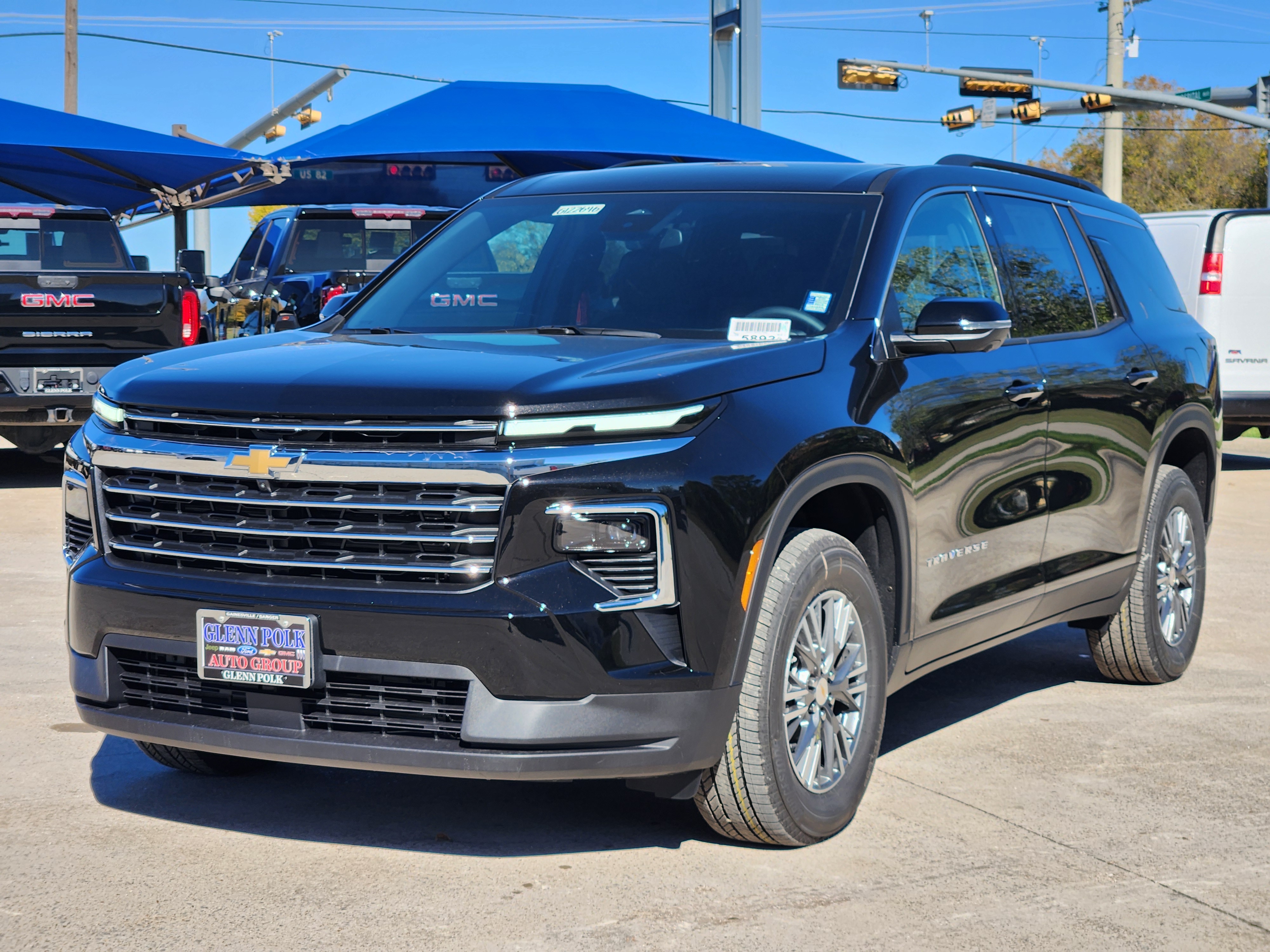 2025 Chevrolet Traverse LT 2