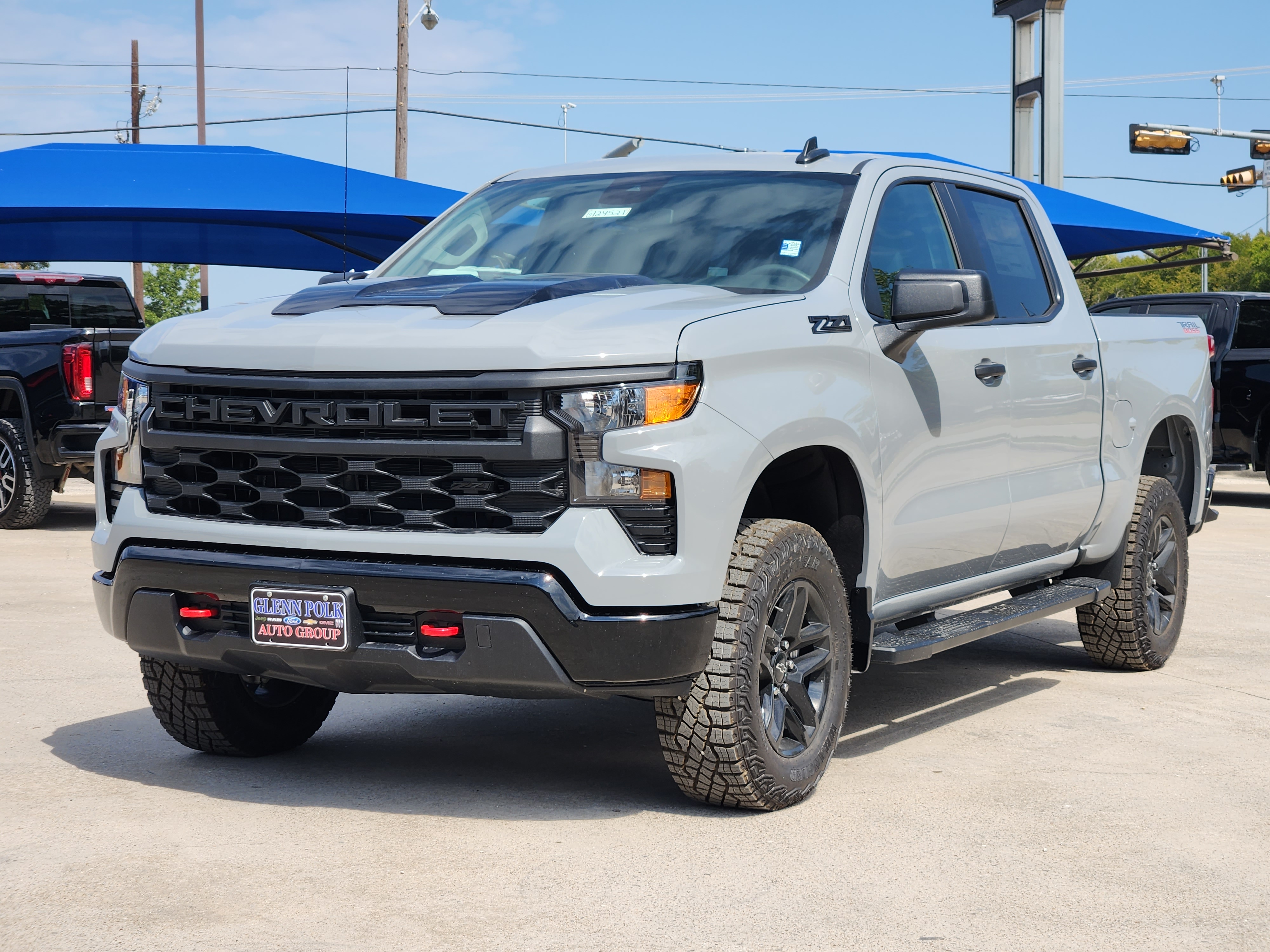 2025 Chevrolet Silverado 1500 Custom Trail Boss 2