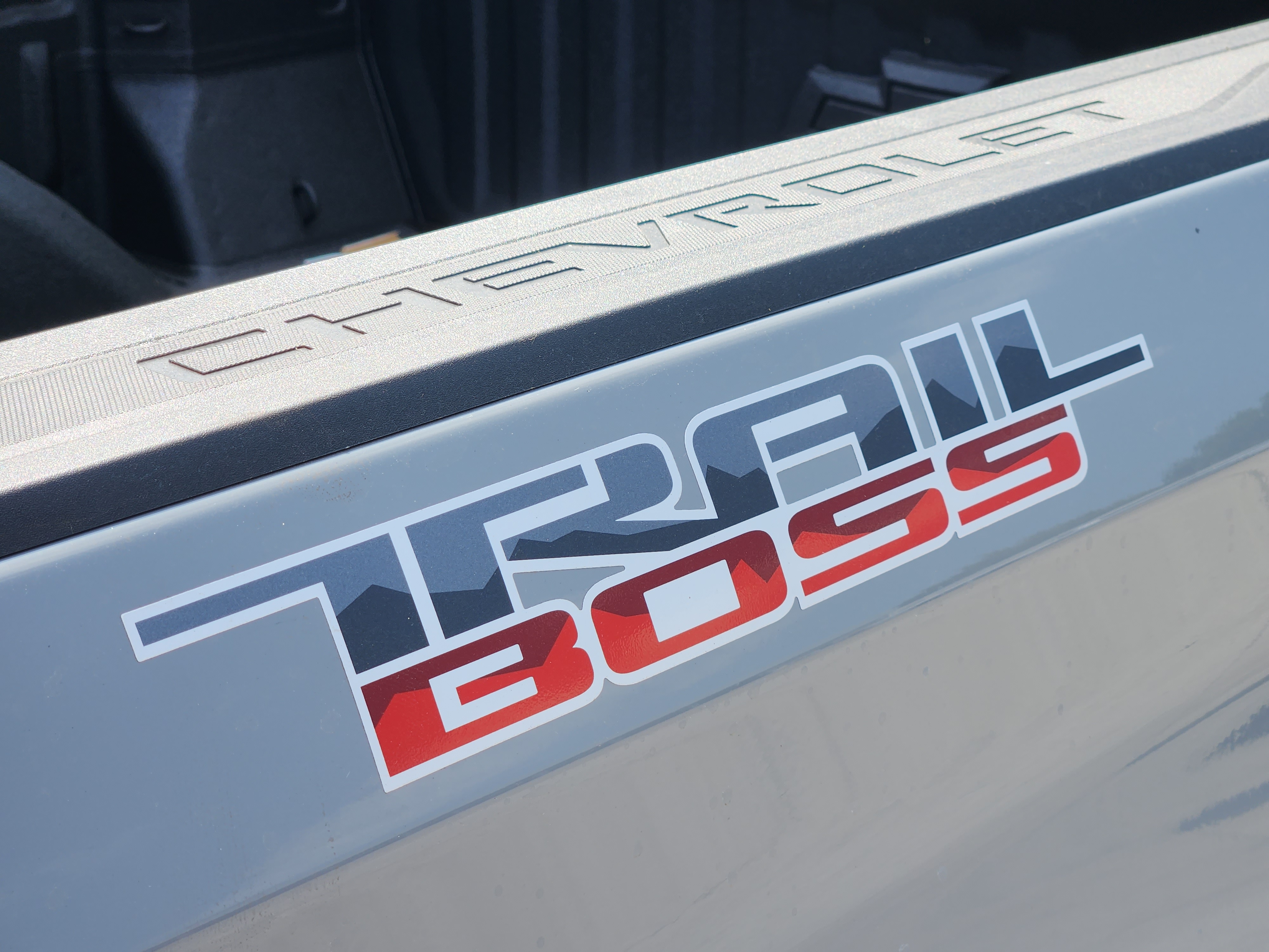 2025 Chevrolet Silverado 1500 Custom Trail Boss 9