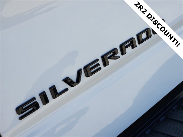 2024 Chevrolet Silverado 1500 ZR2 8