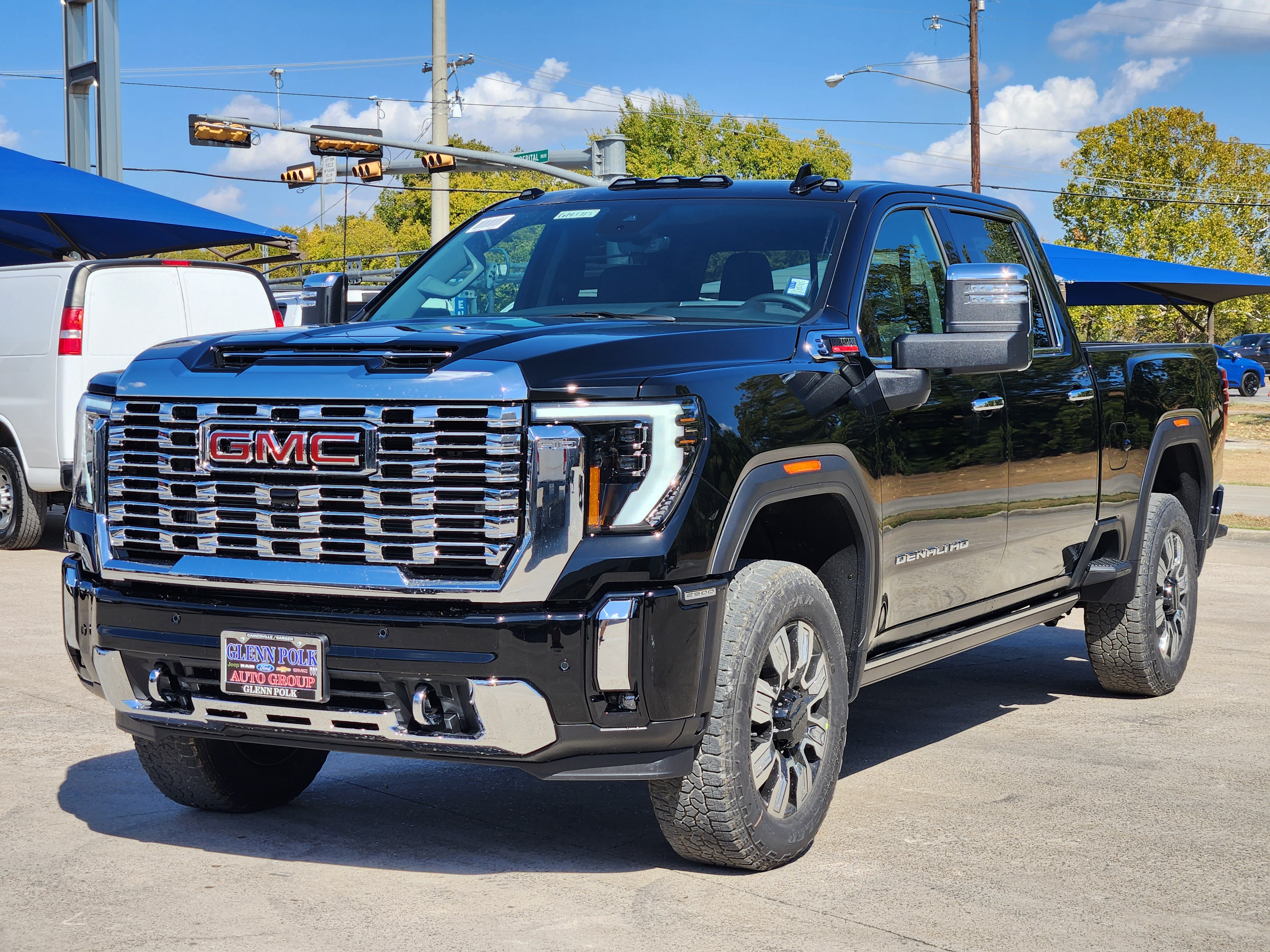 2025 GMC Sierra 2500HD Denali 2