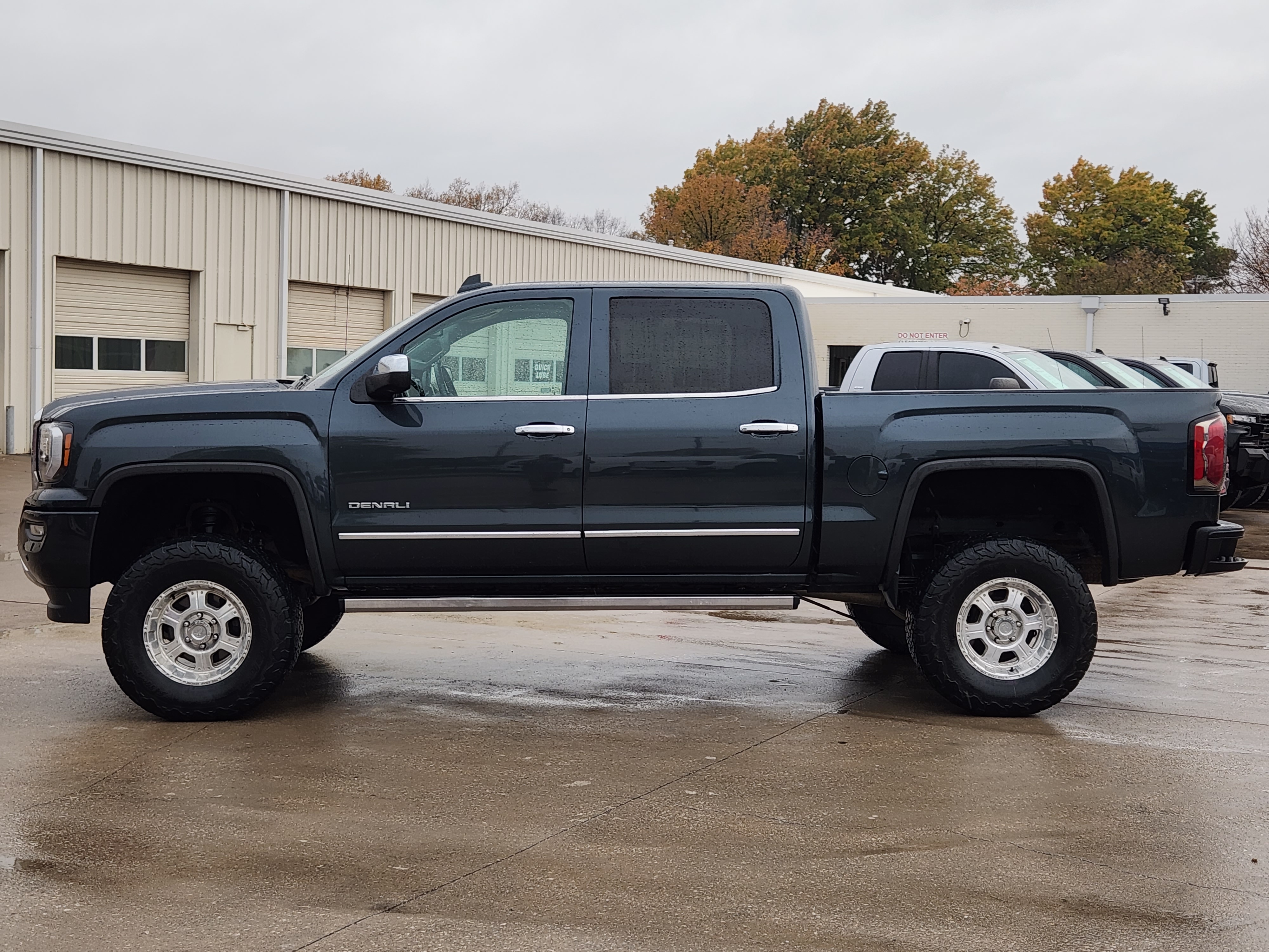 2017 GMC Sierra 1500 Denali 4