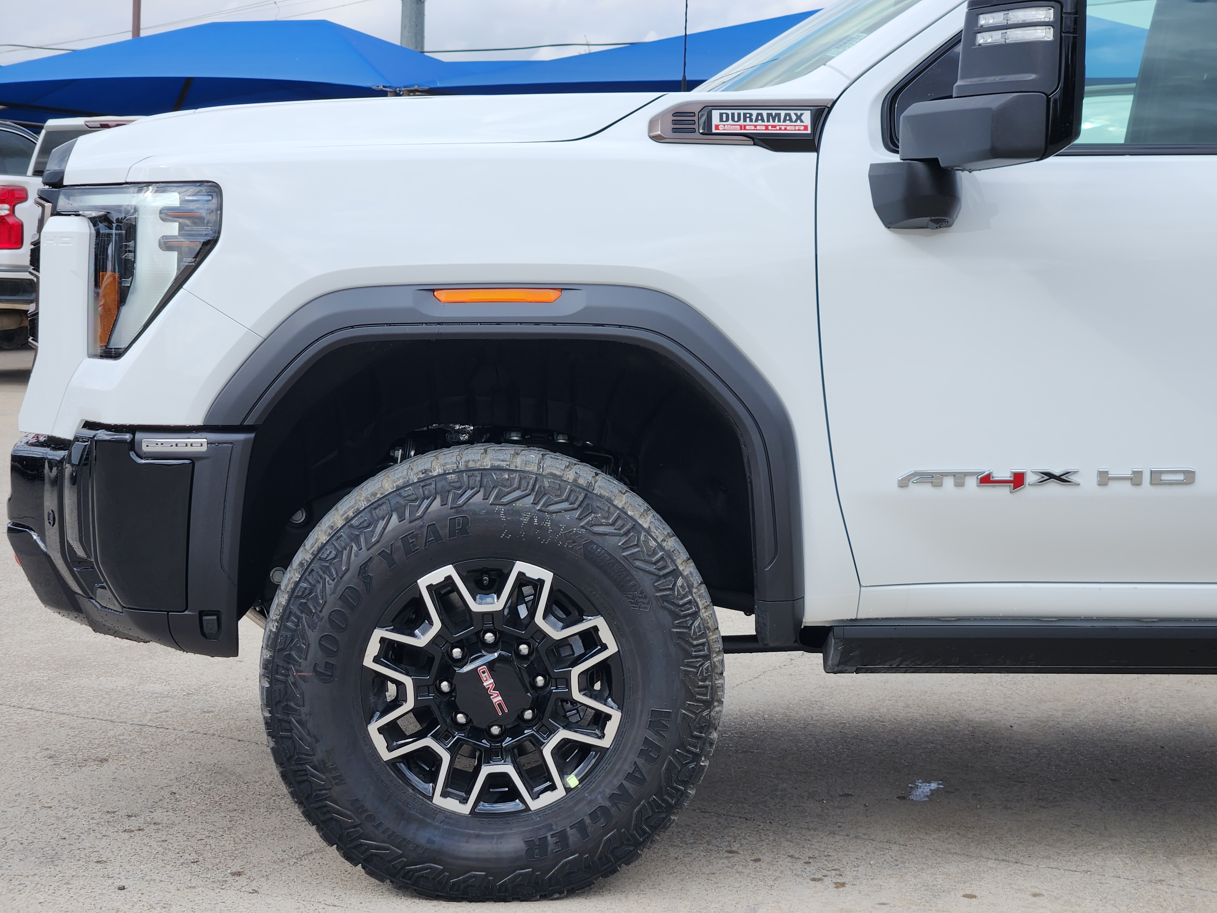 2025 GMC Sierra 2500HD AT4X 6