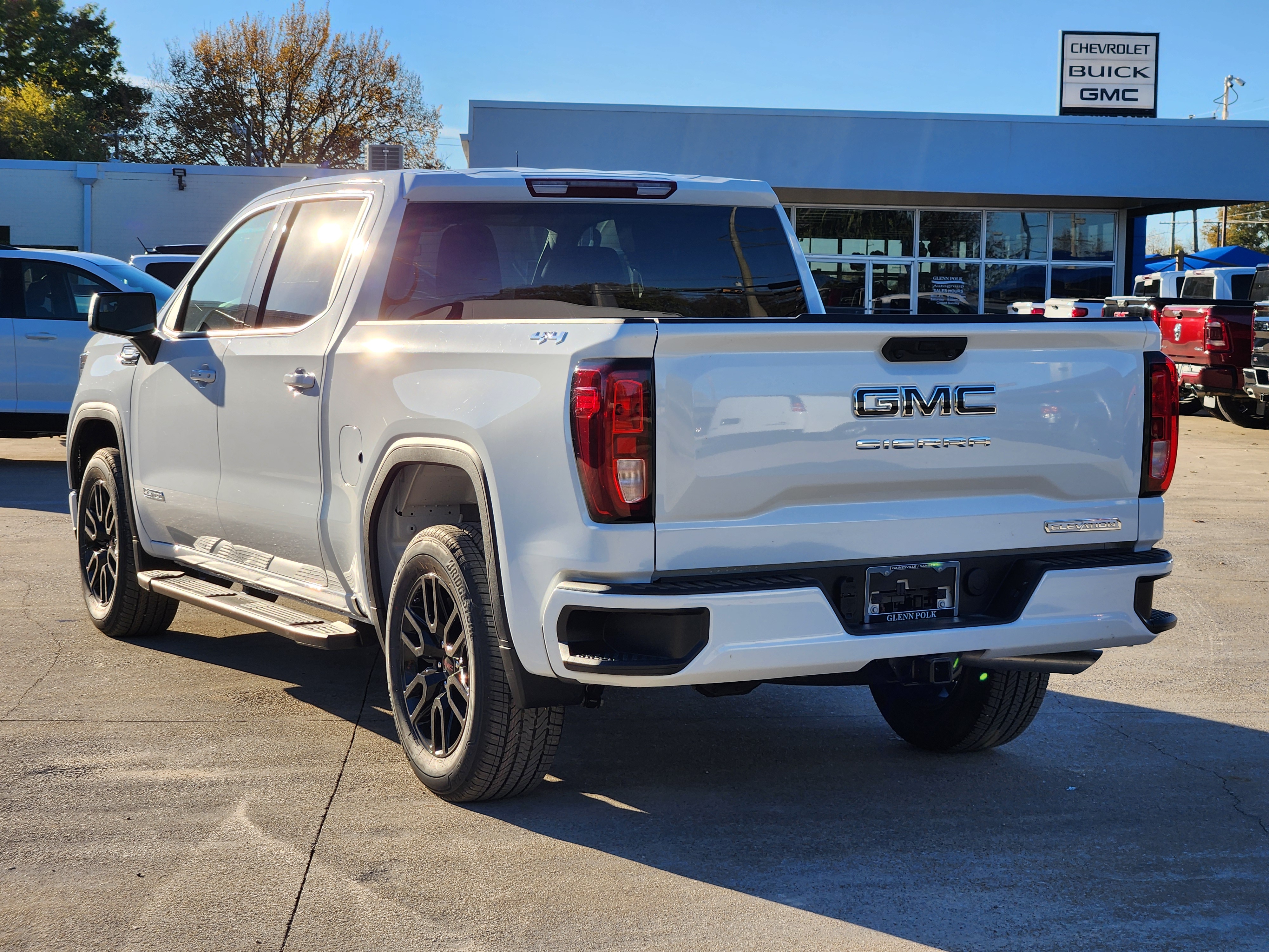 2025 GMC Sierra 1500 Elevation 3