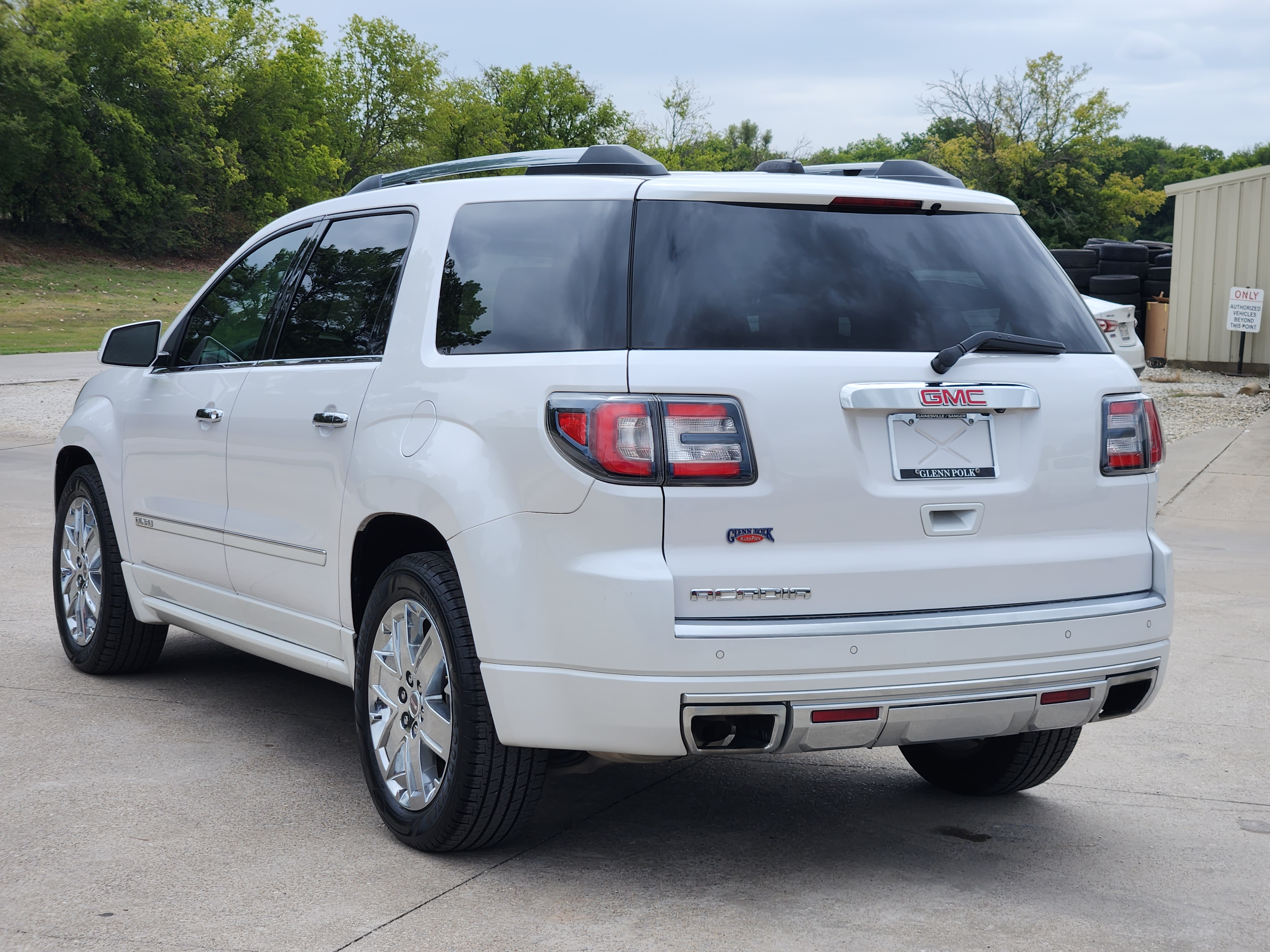 2016 GMC Acadia Denali 6