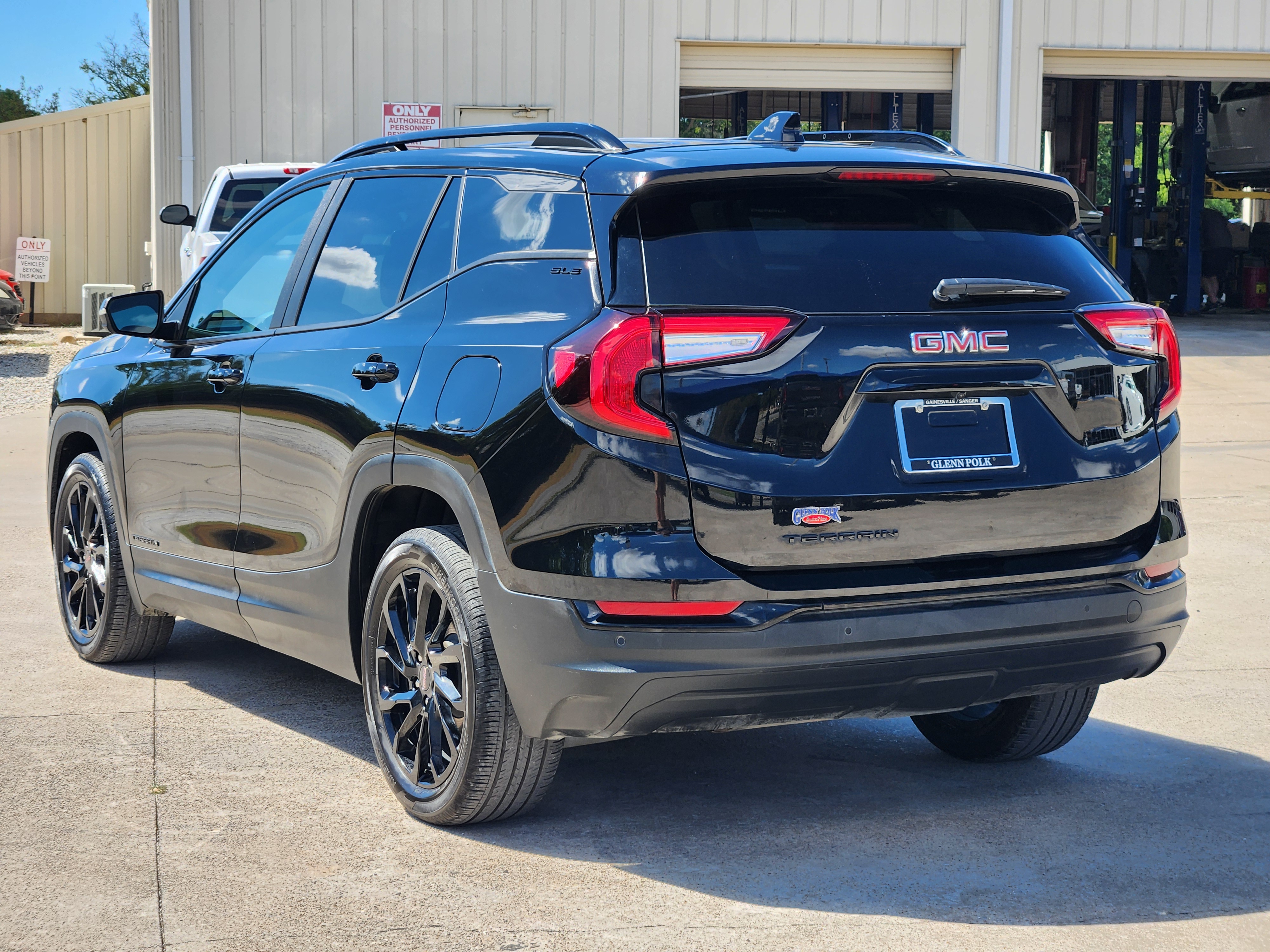 2023 GMC Terrain SLE 6