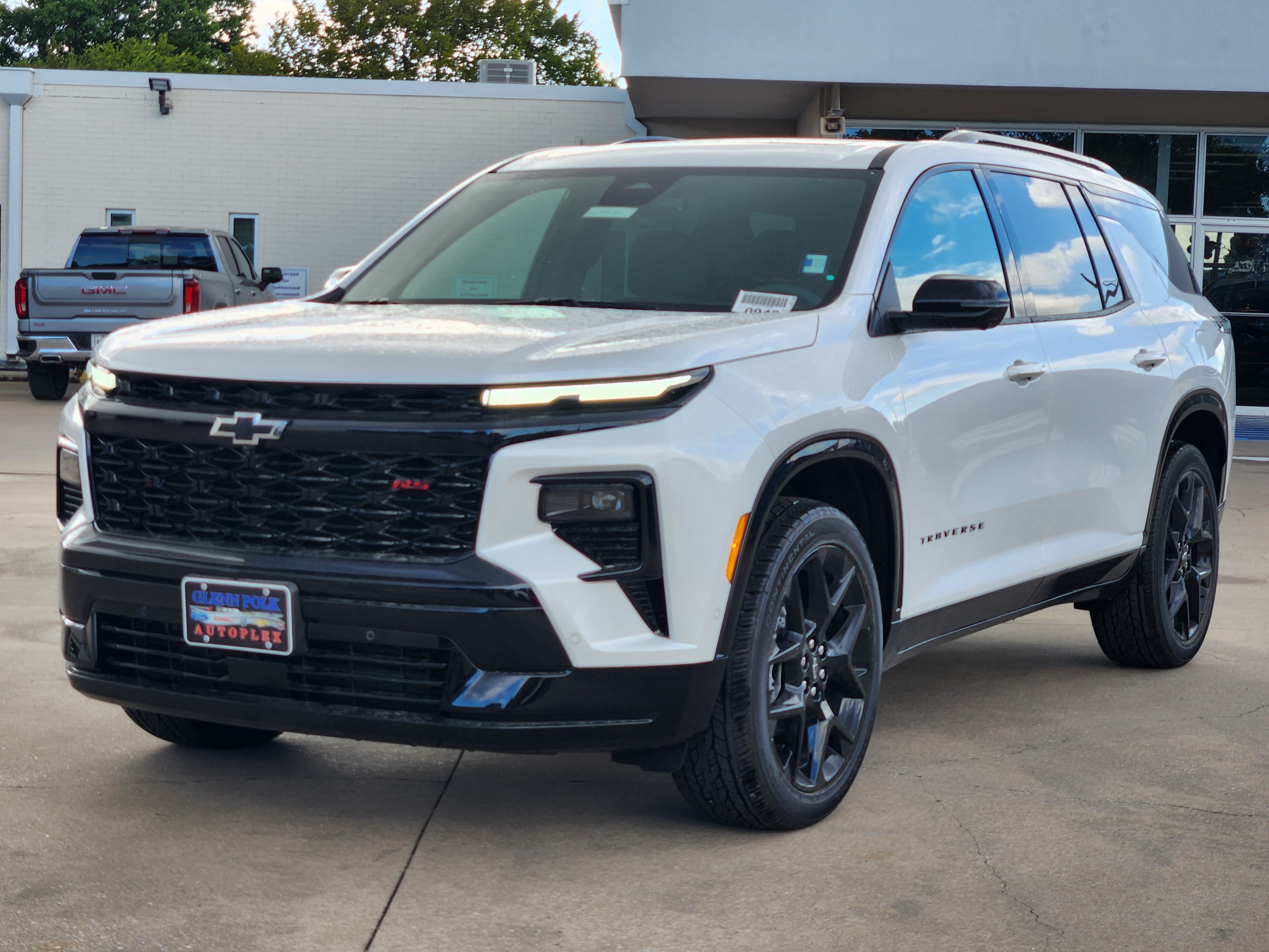 2024 Chevrolet Traverse RS 2