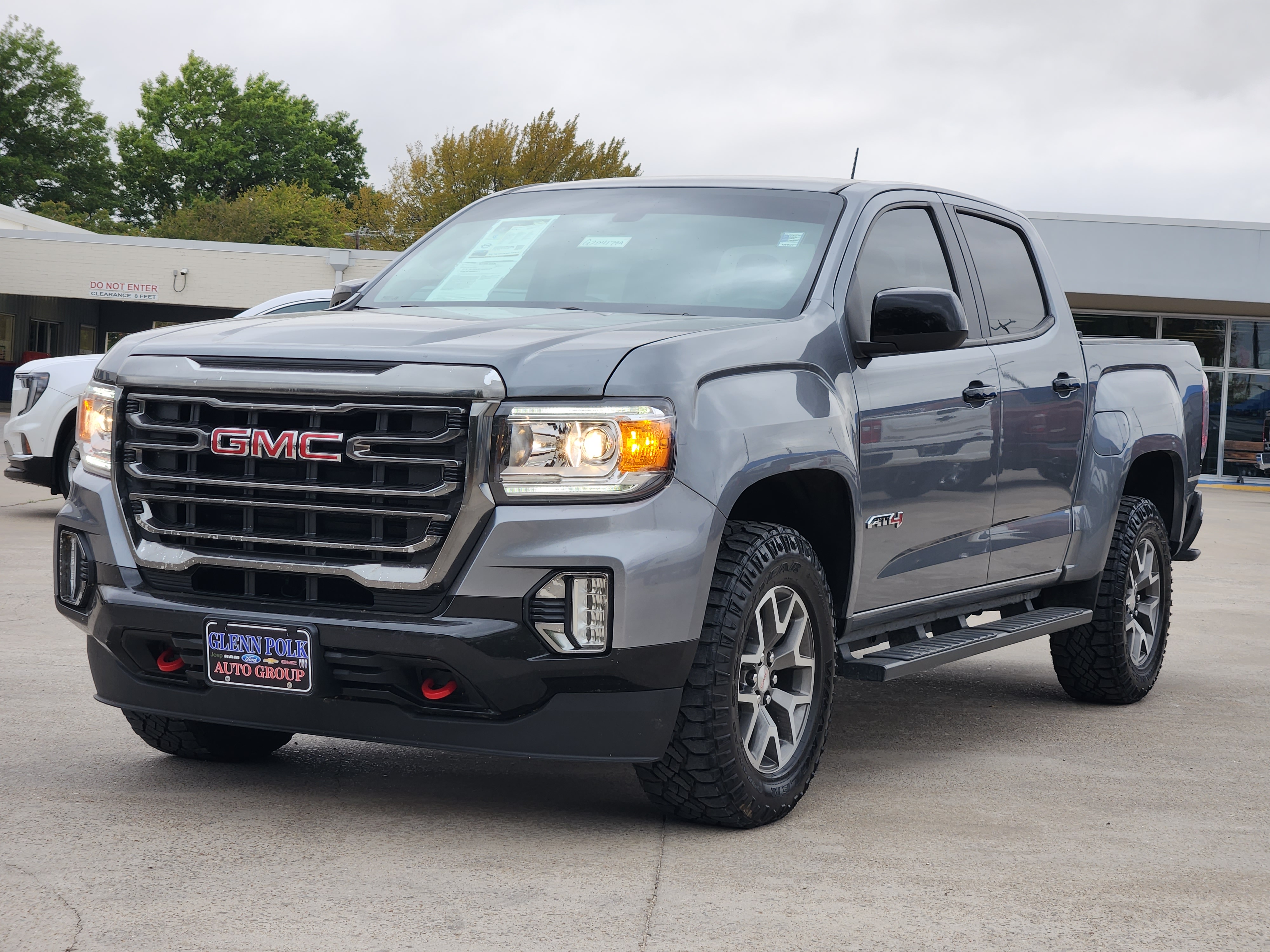 2022 GMC Canyon AT4 w/Leather 4