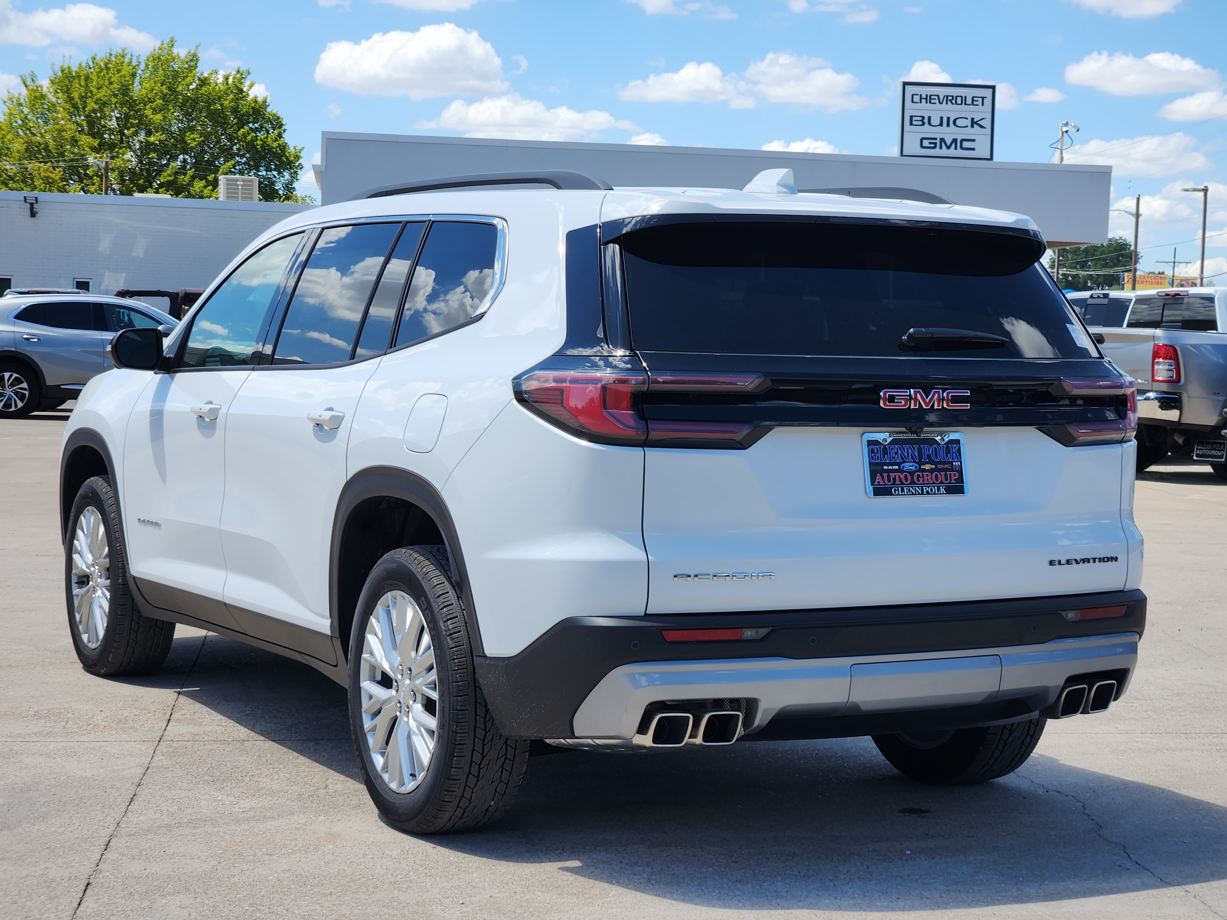 2024 GMC Acadia Elevation 4