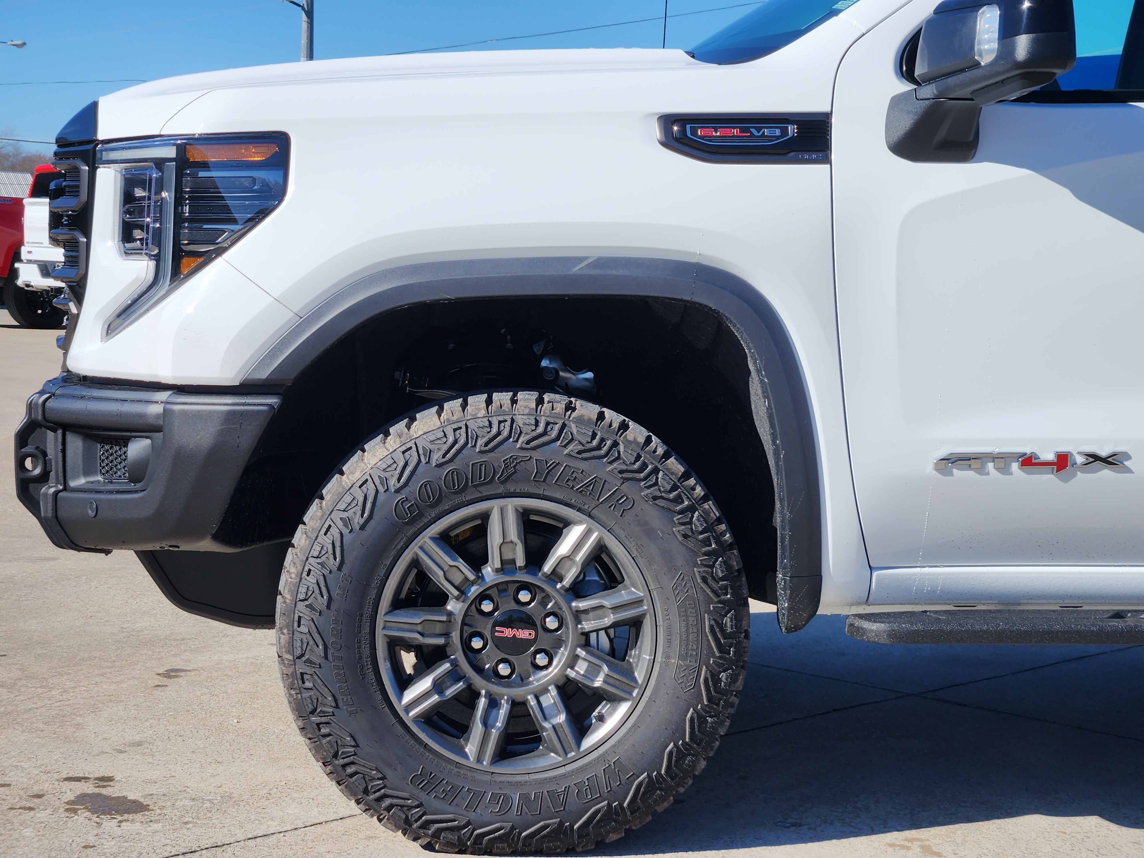 2025 GMC Sierra 1500 AT4X 5