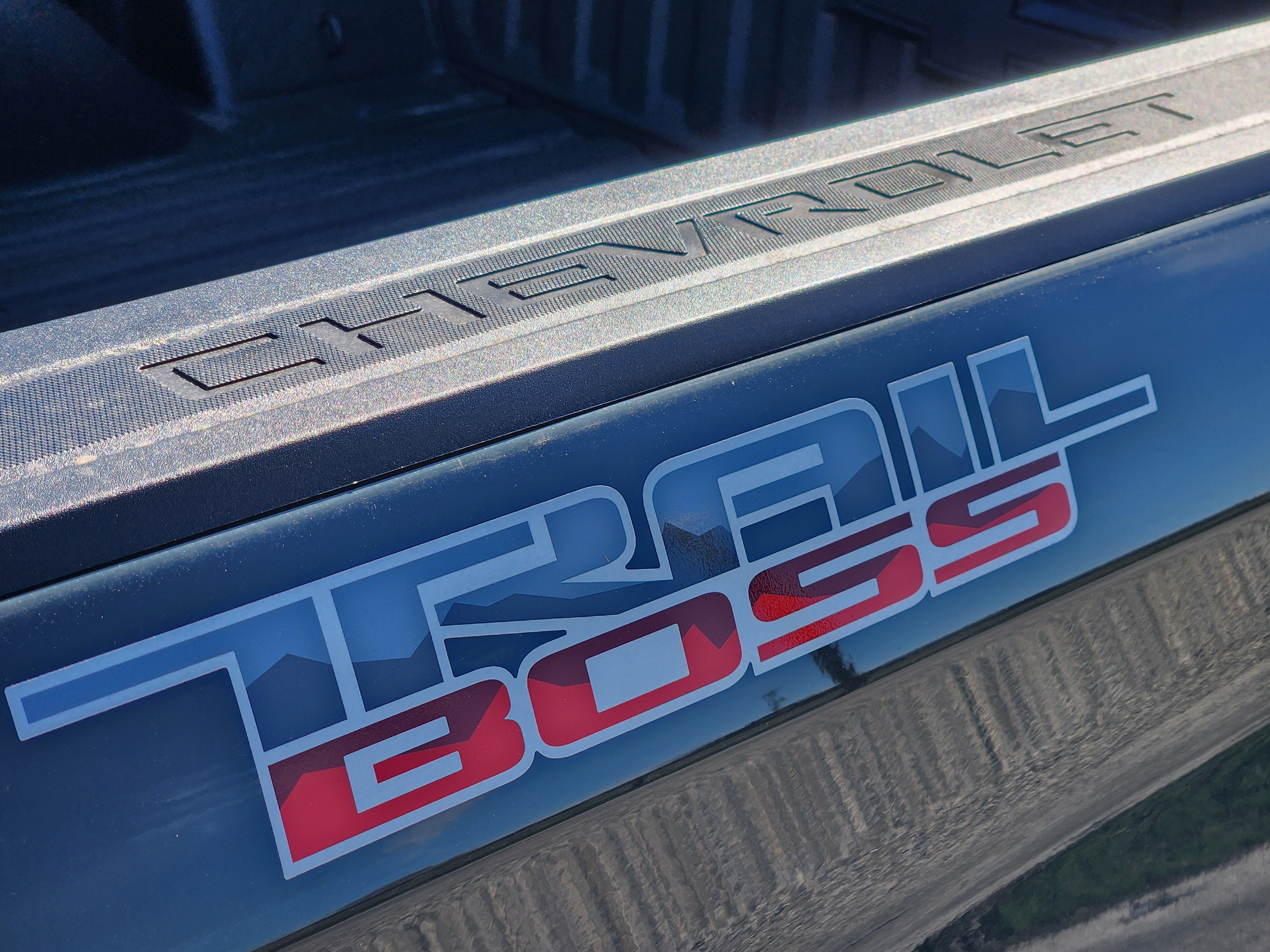 2025 Chevrolet Silverado 1500 LT Trail Boss 9