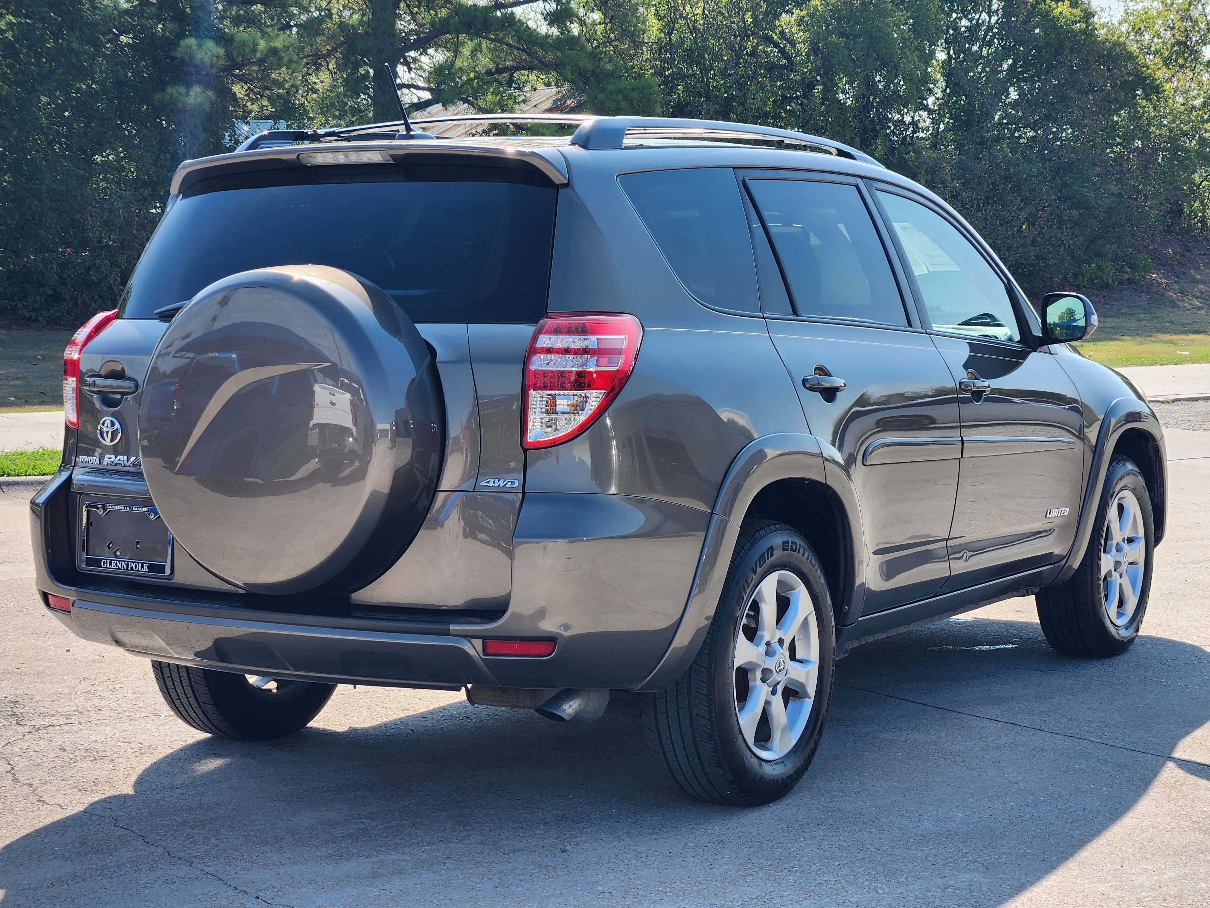 2010 Toyota RAV4 Limited 8