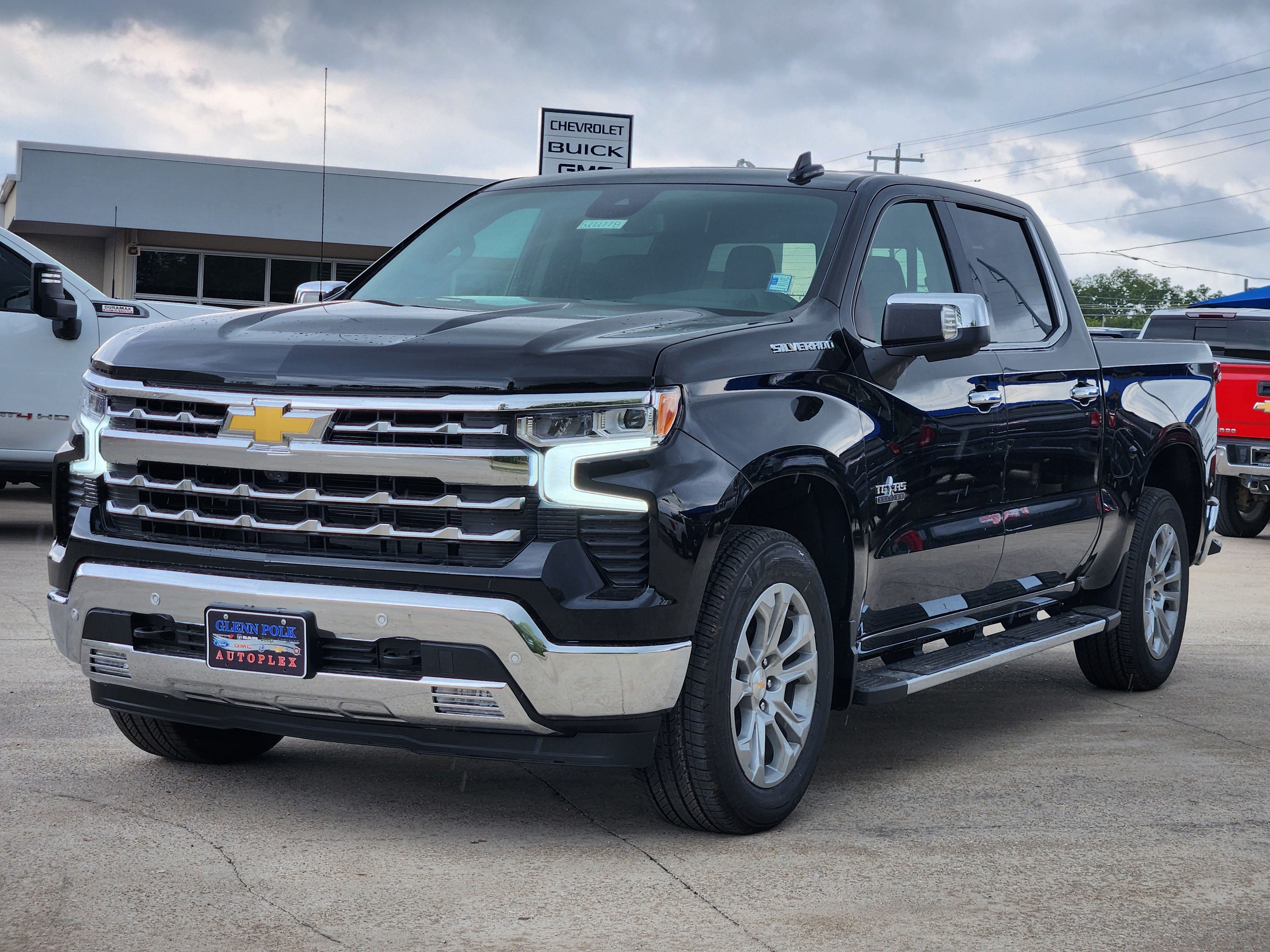 2024 Chevrolet Silverado 1500 LTZ 2