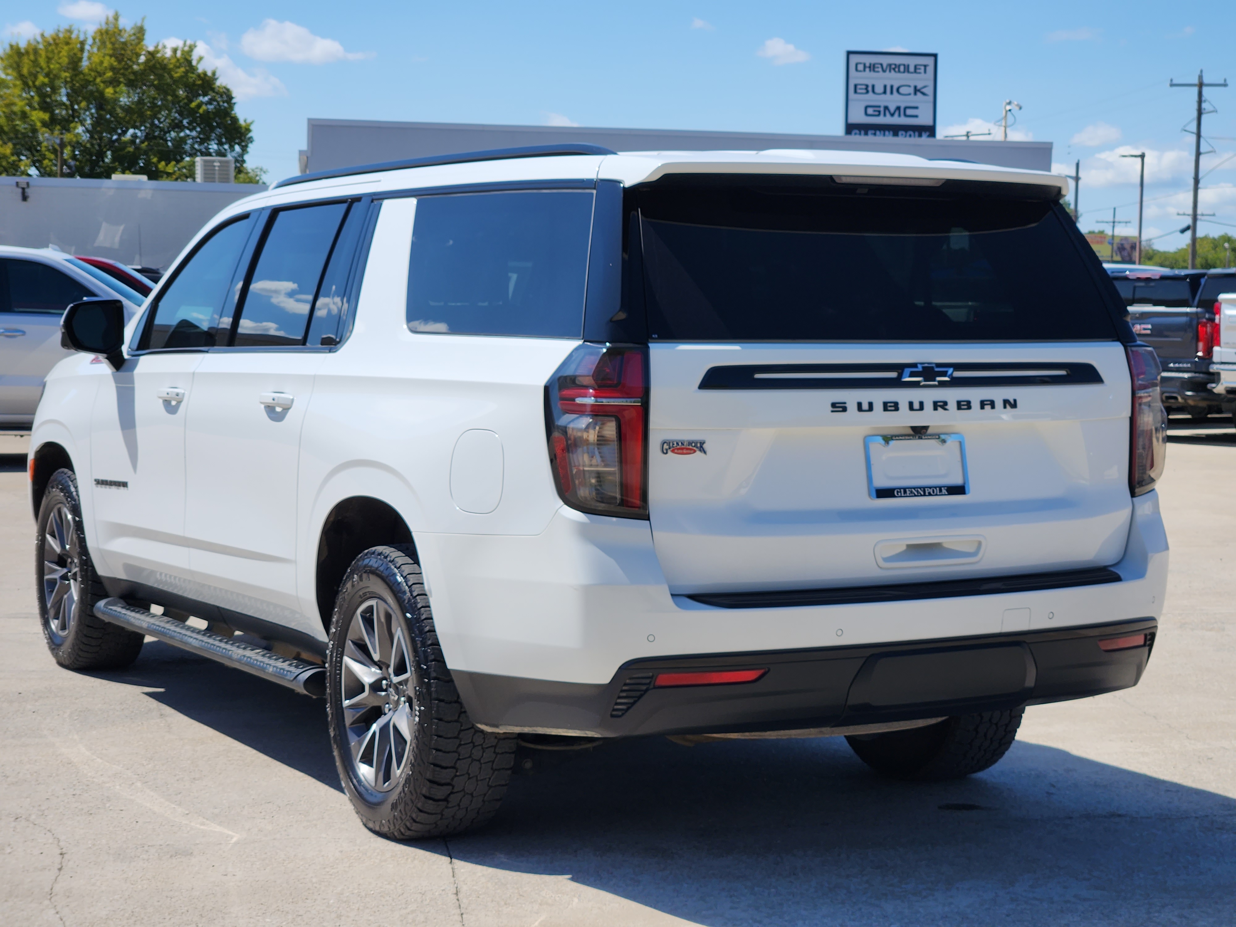 2023 Chevrolet Suburban Z71 6