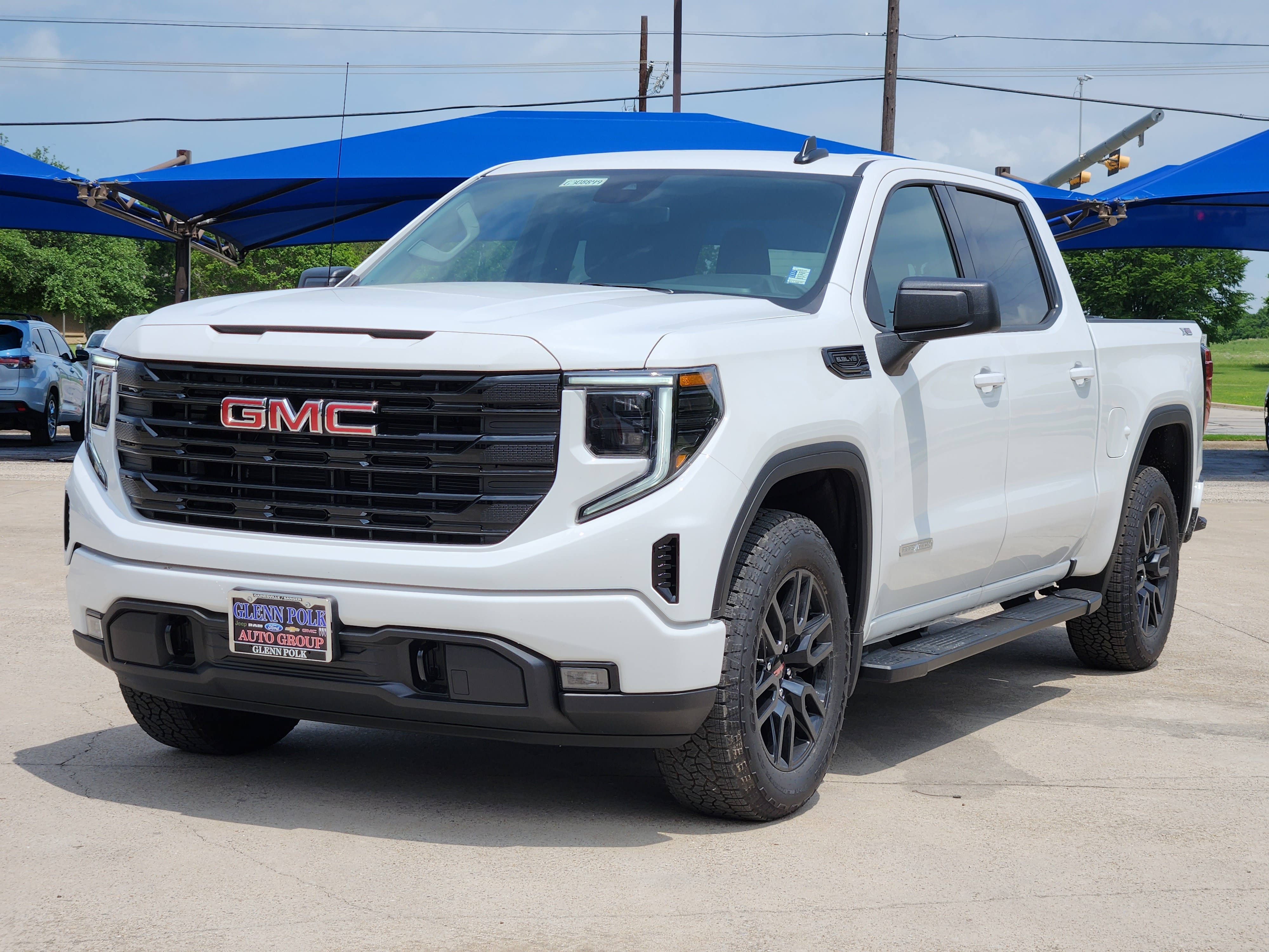 2024 GMC Sierra 1500 Elevation 2