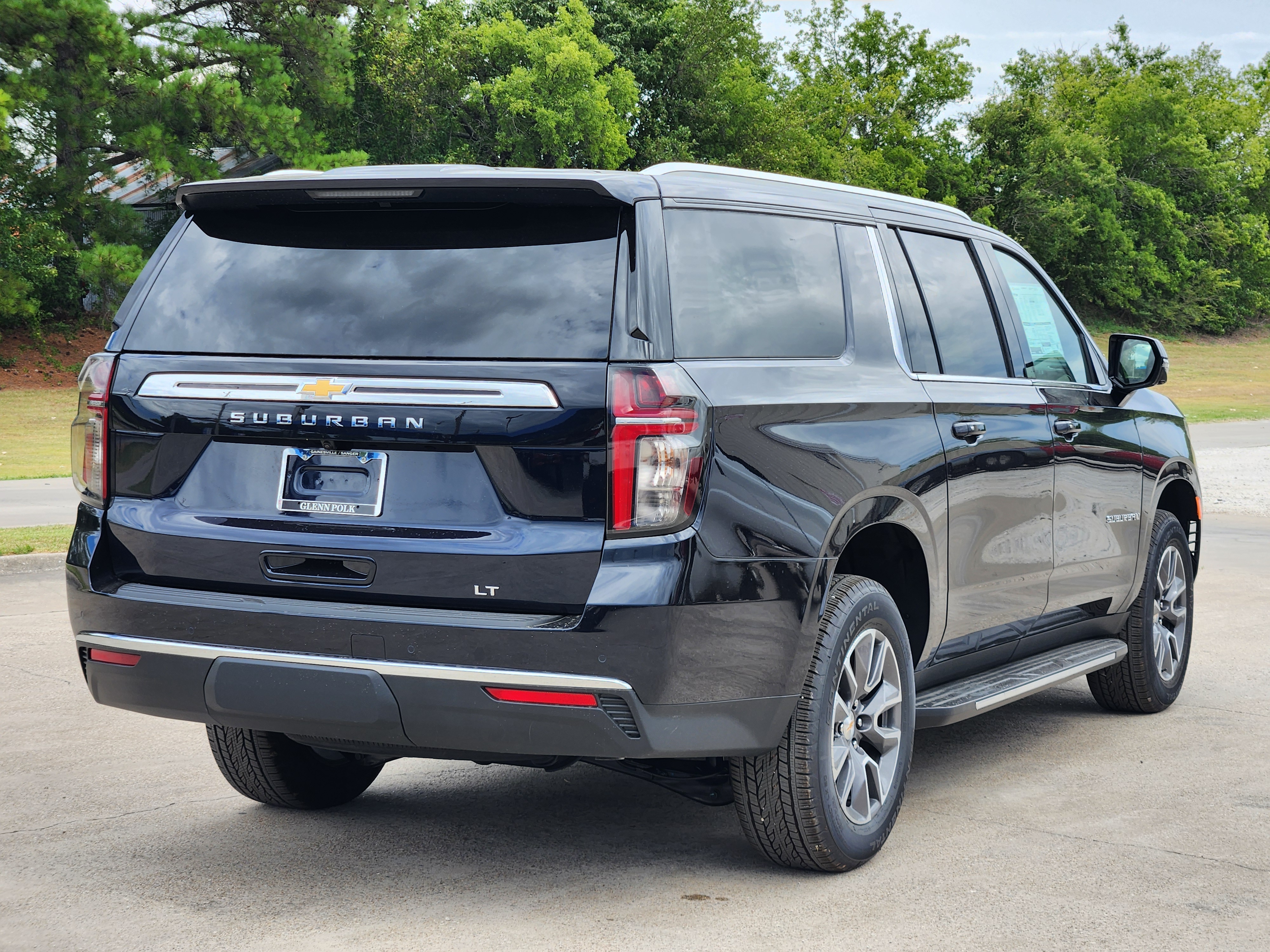 2024 Chevrolet Suburban LT 5