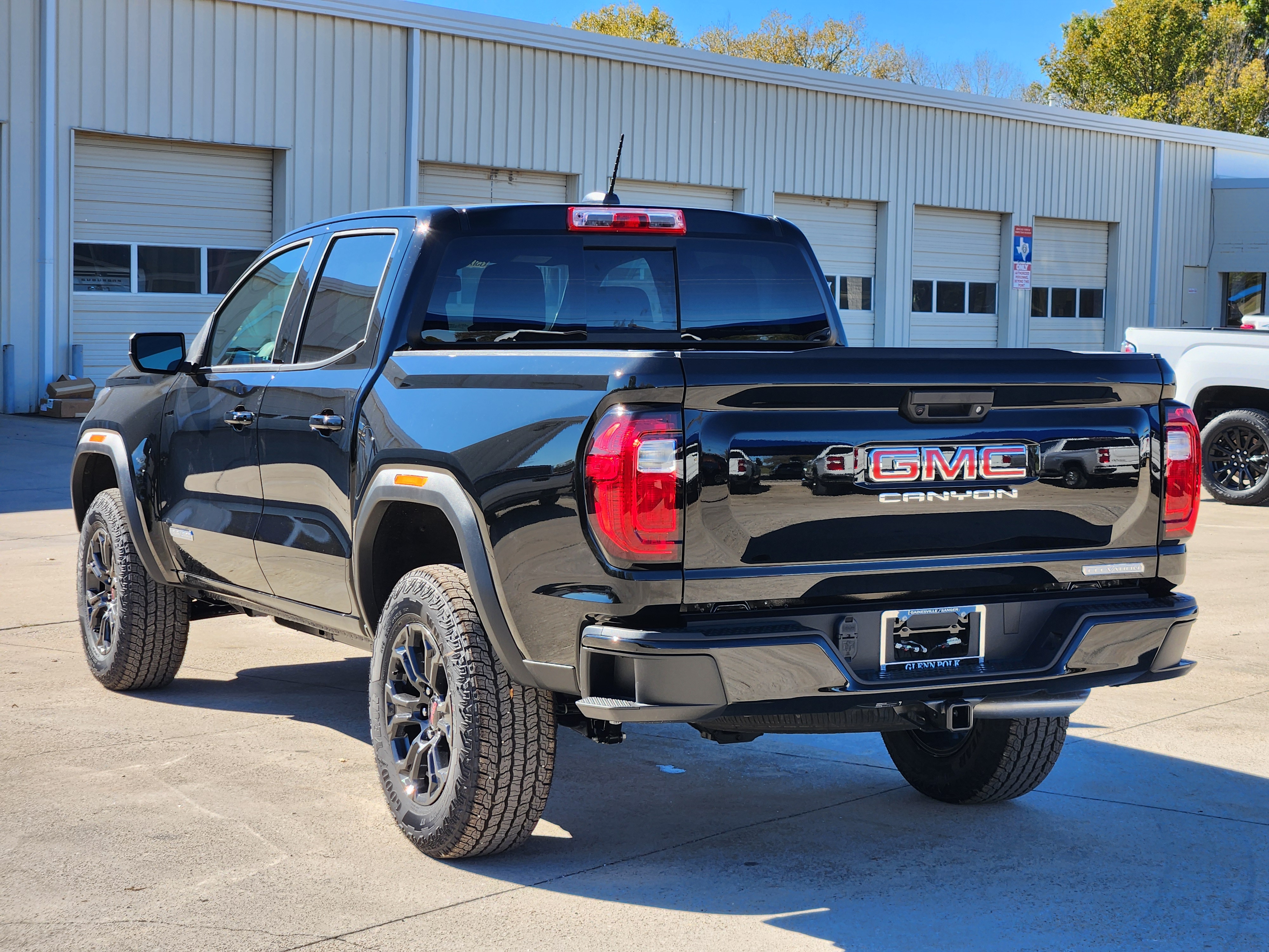 2024 GMC Canyon Elevation 4