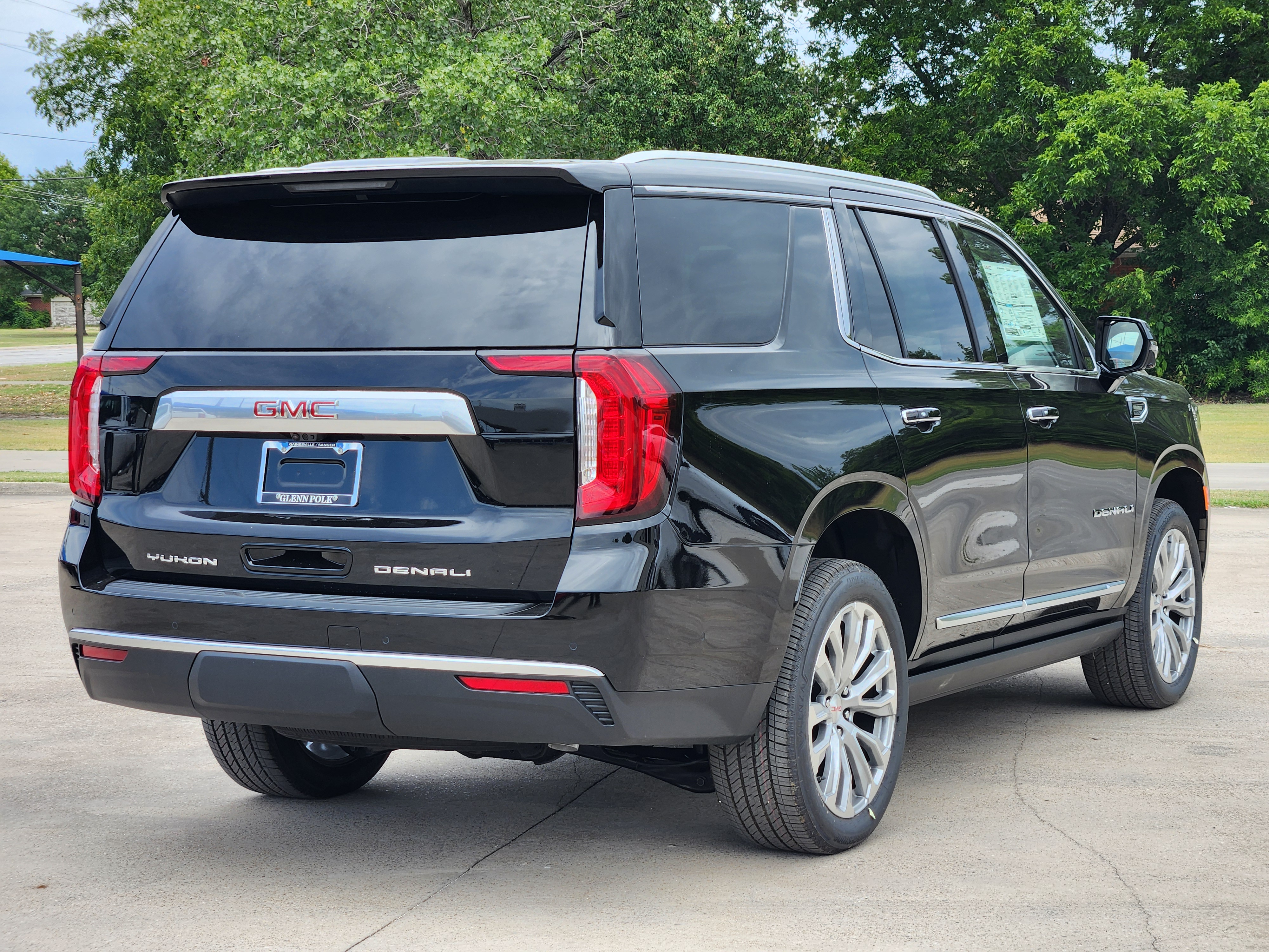 2024 GMC Yukon Denali 5