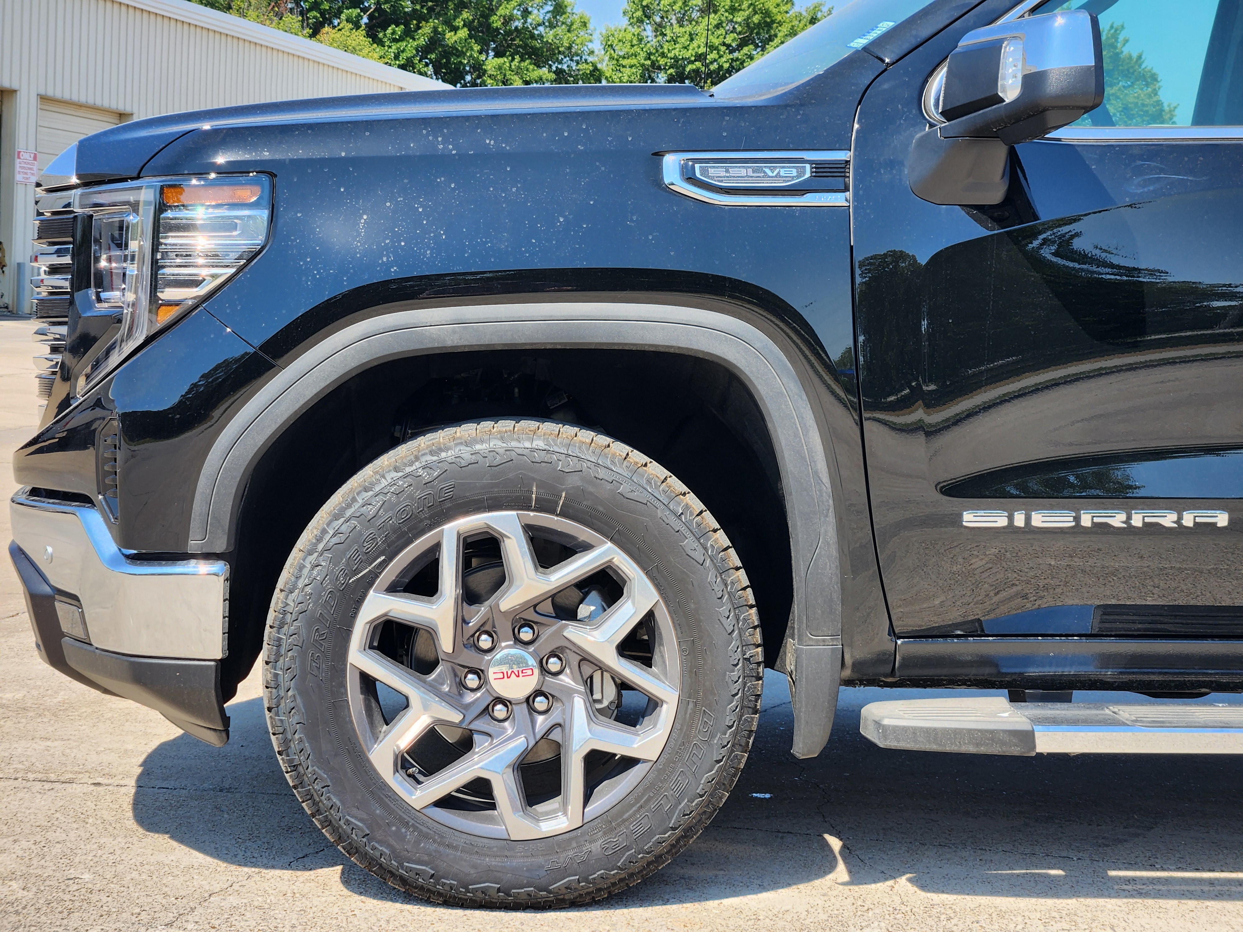 2024 GMC Sierra 1500 SLT 6