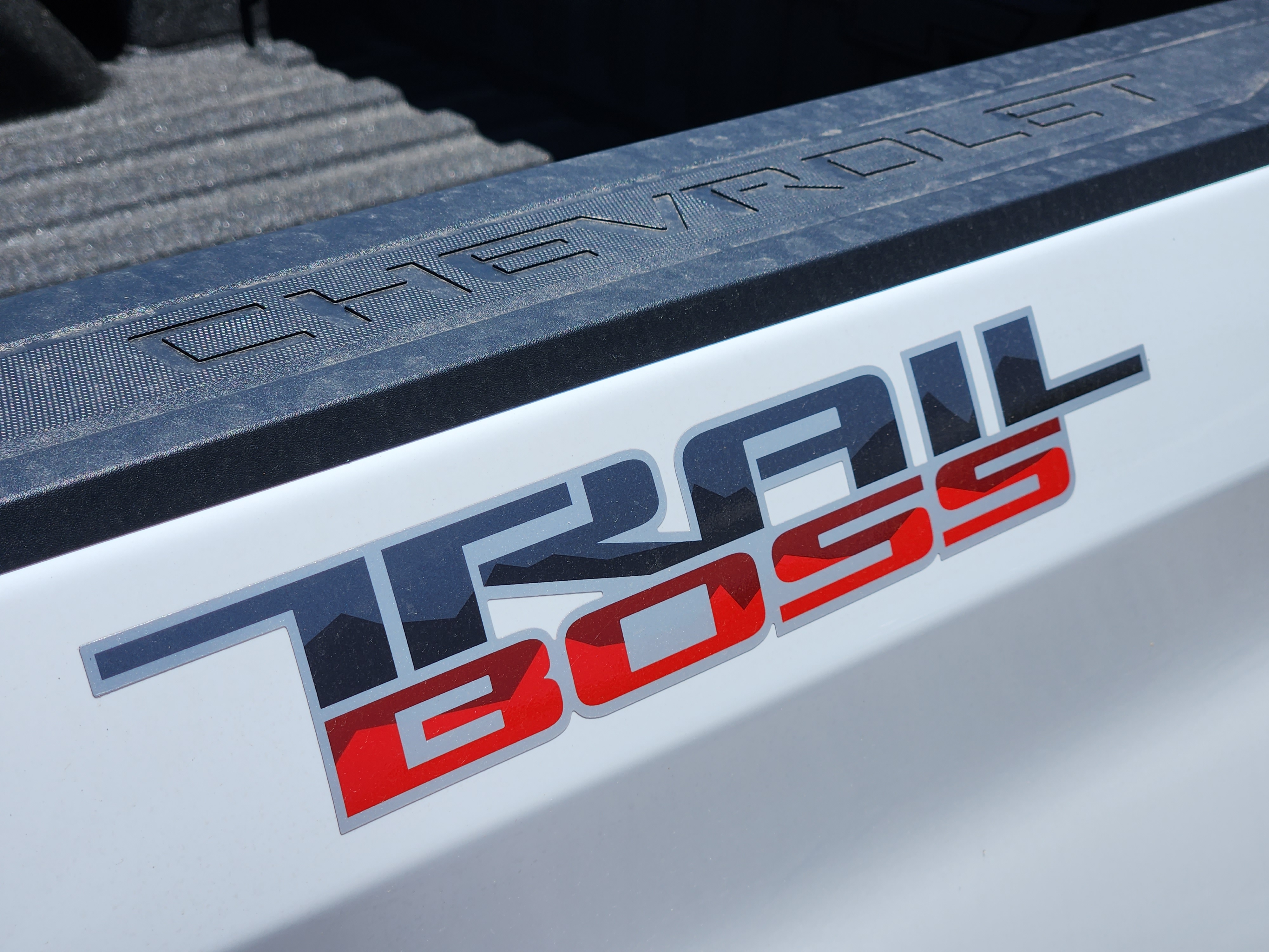 2024 Chevrolet Silverado 1500 LT Trail Boss 9