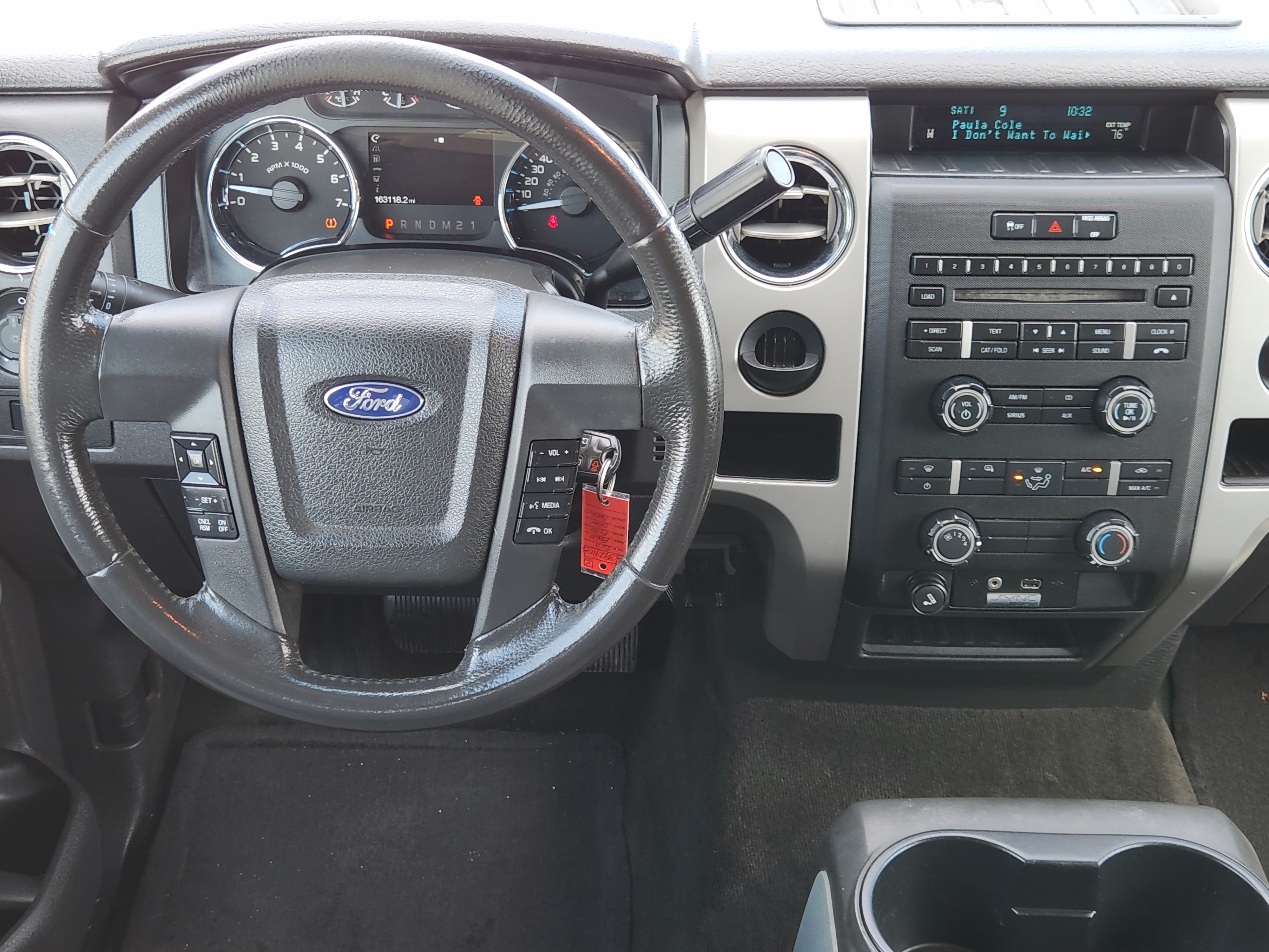 2011 Ford F-150  26