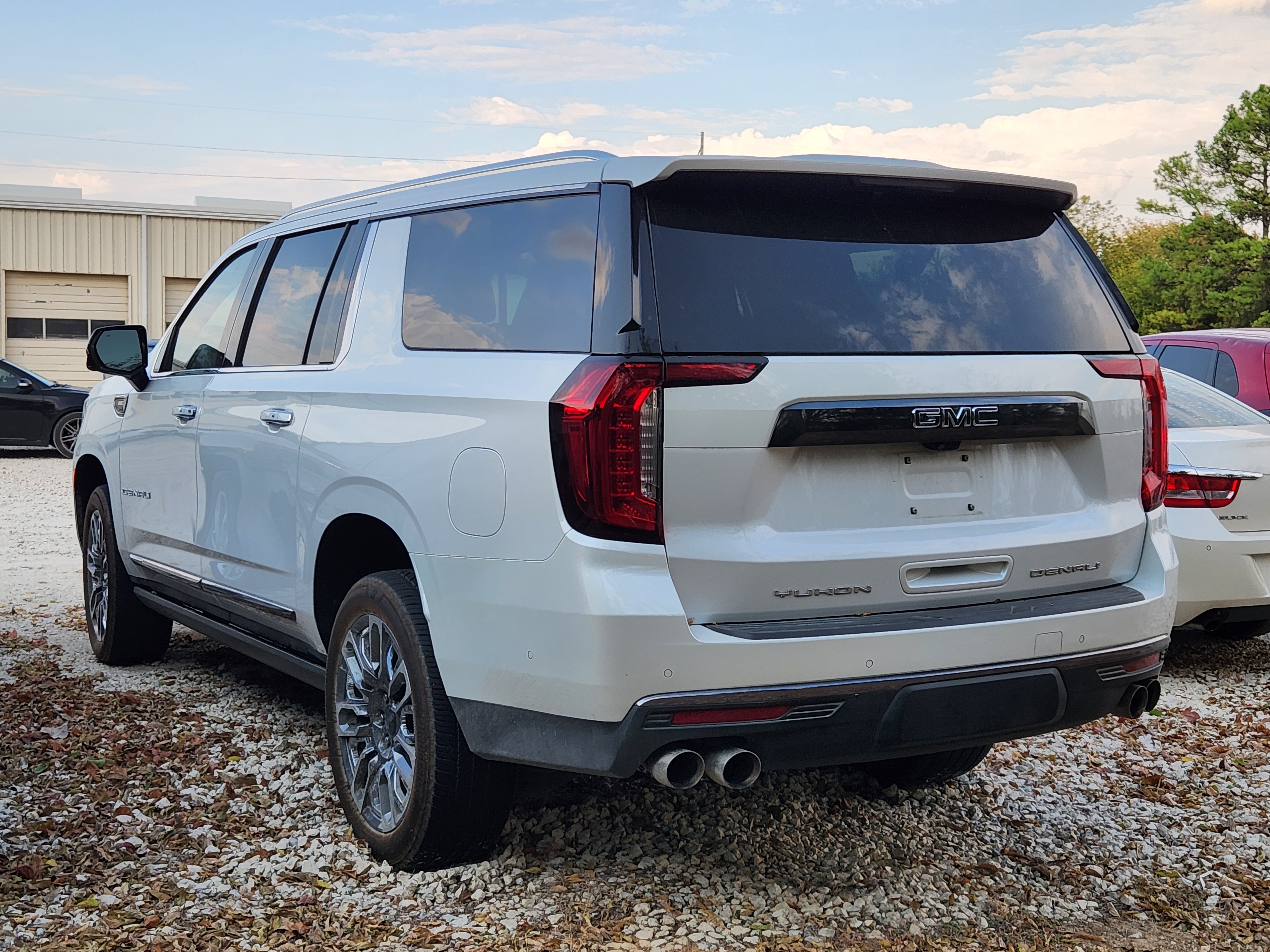 2023 GMC Yukon XL Denali Ultimate 2