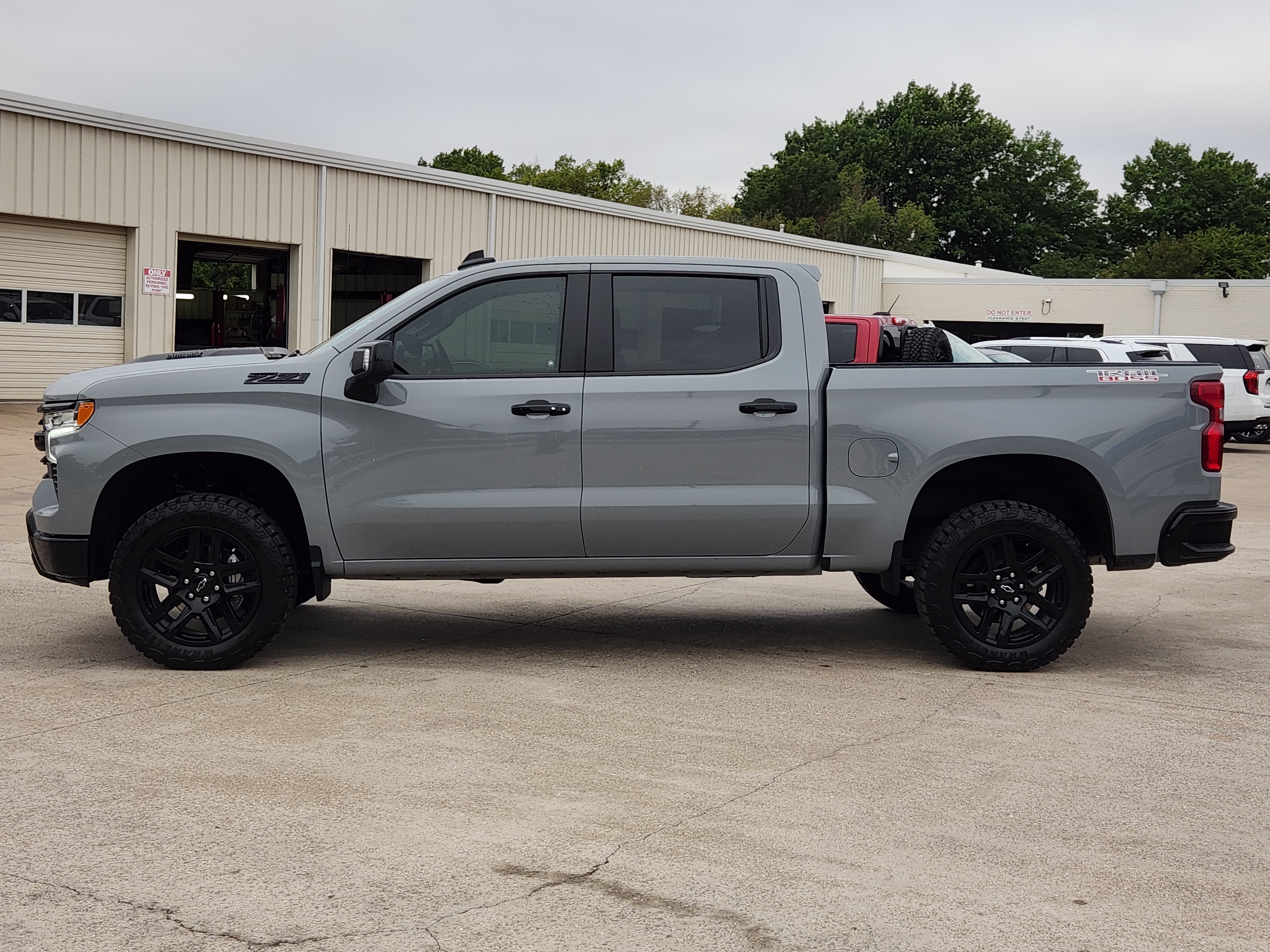 2024 Chevrolet Silverado 1500 LT Trail Boss 5