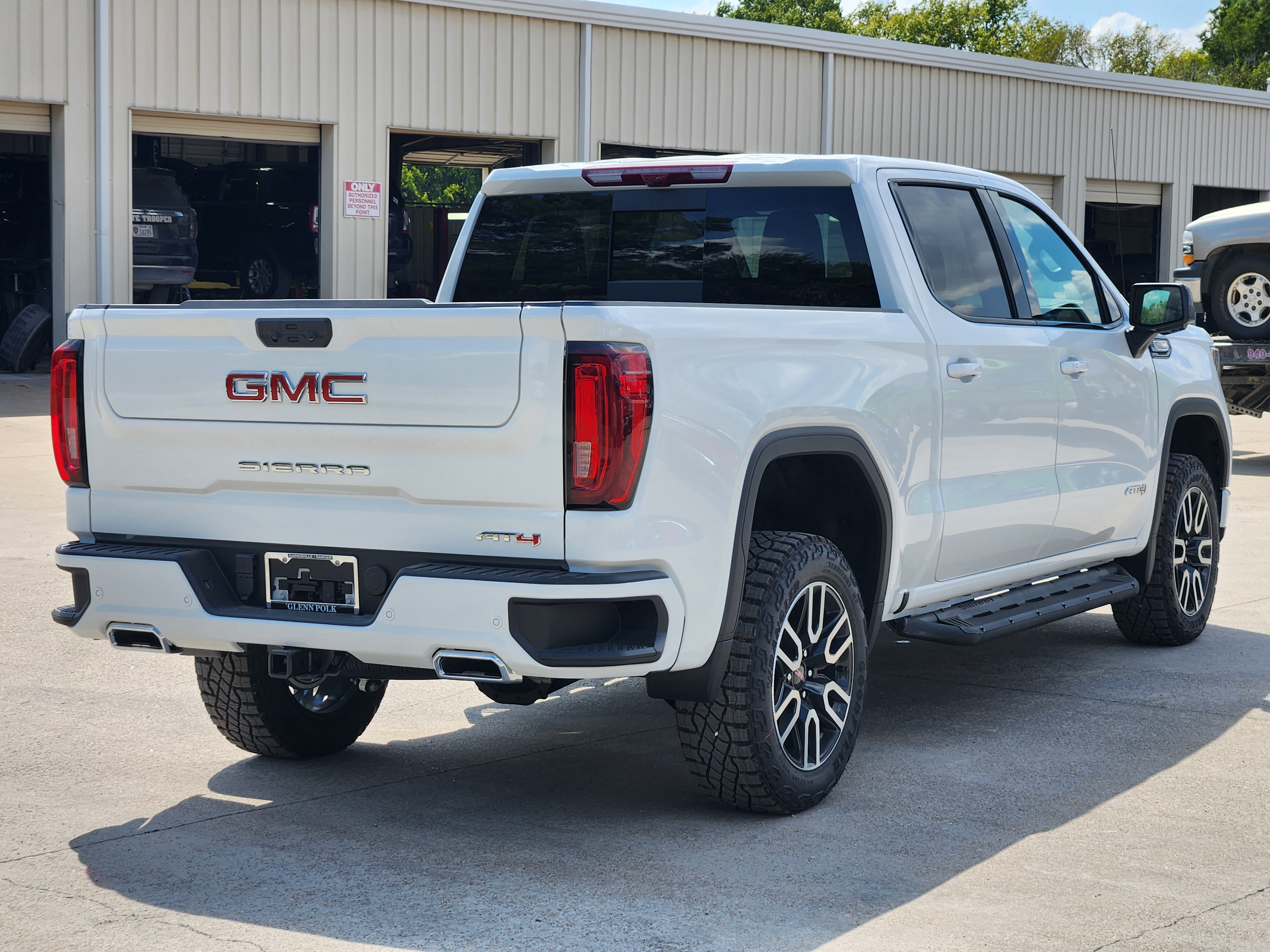 2024 GMC Sierra 1500 AT4 5