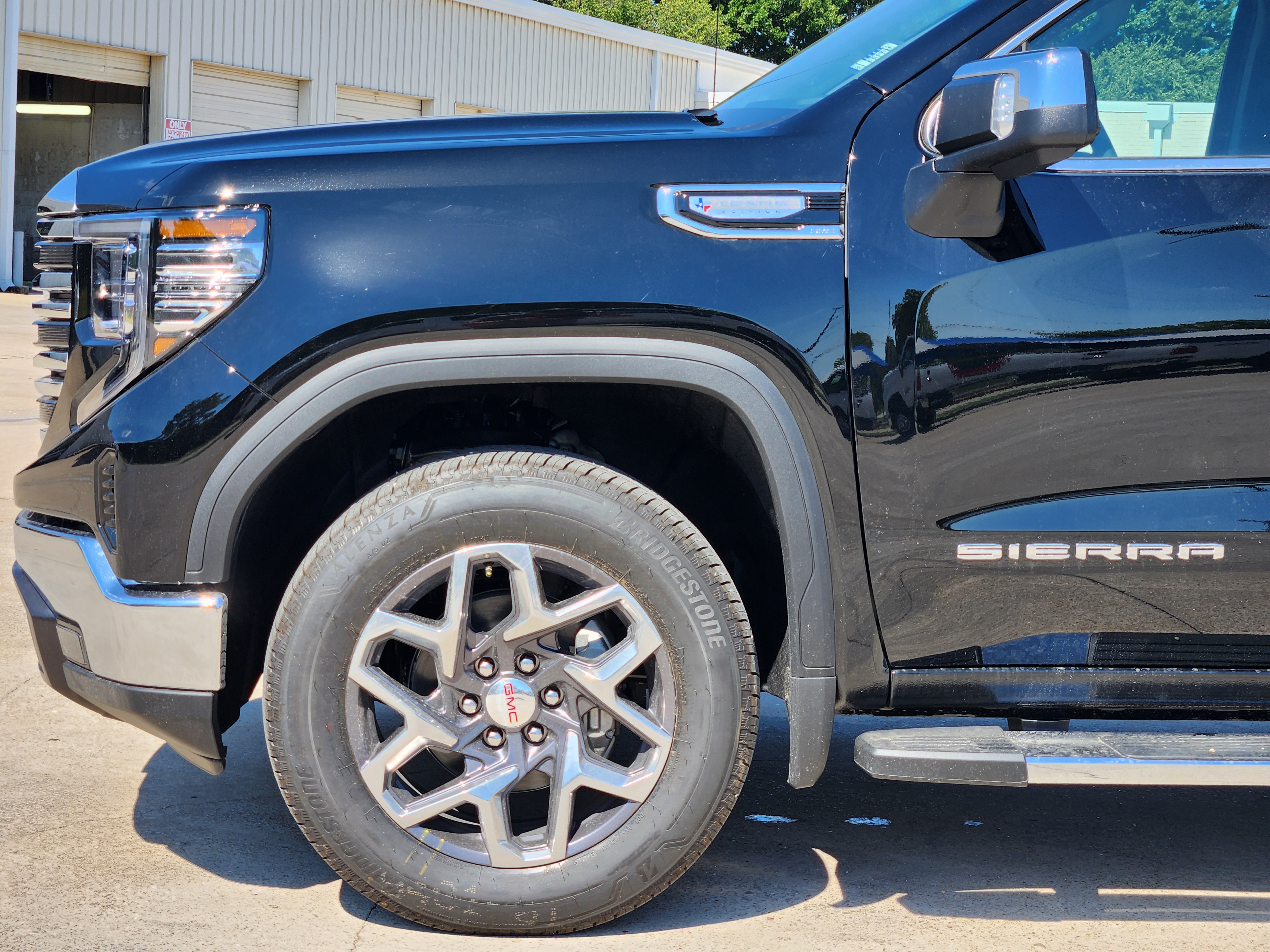 2024 GMC Sierra 1500 SLT 6