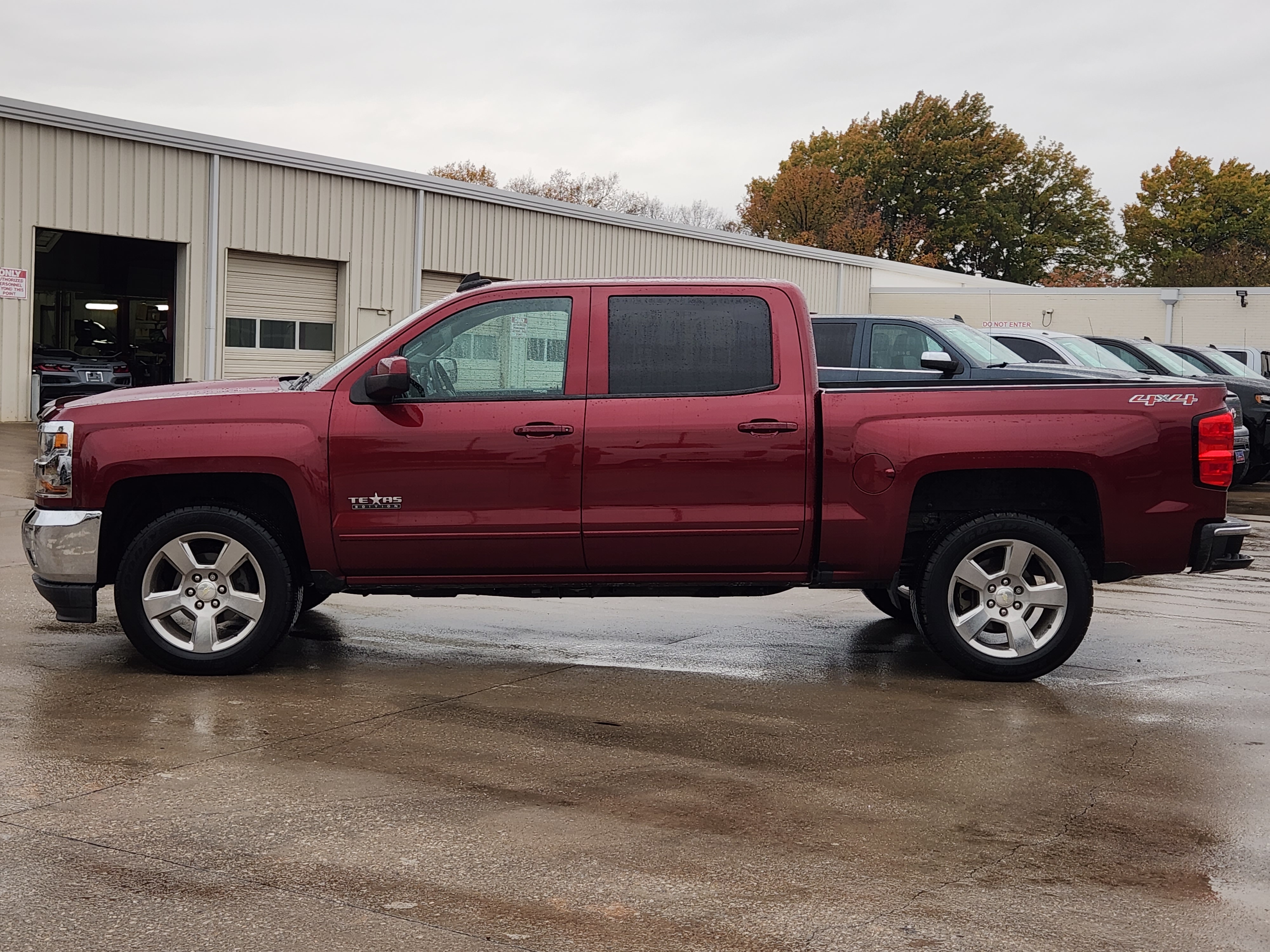 2017 Chevrolet Silverado 1500 LT 4