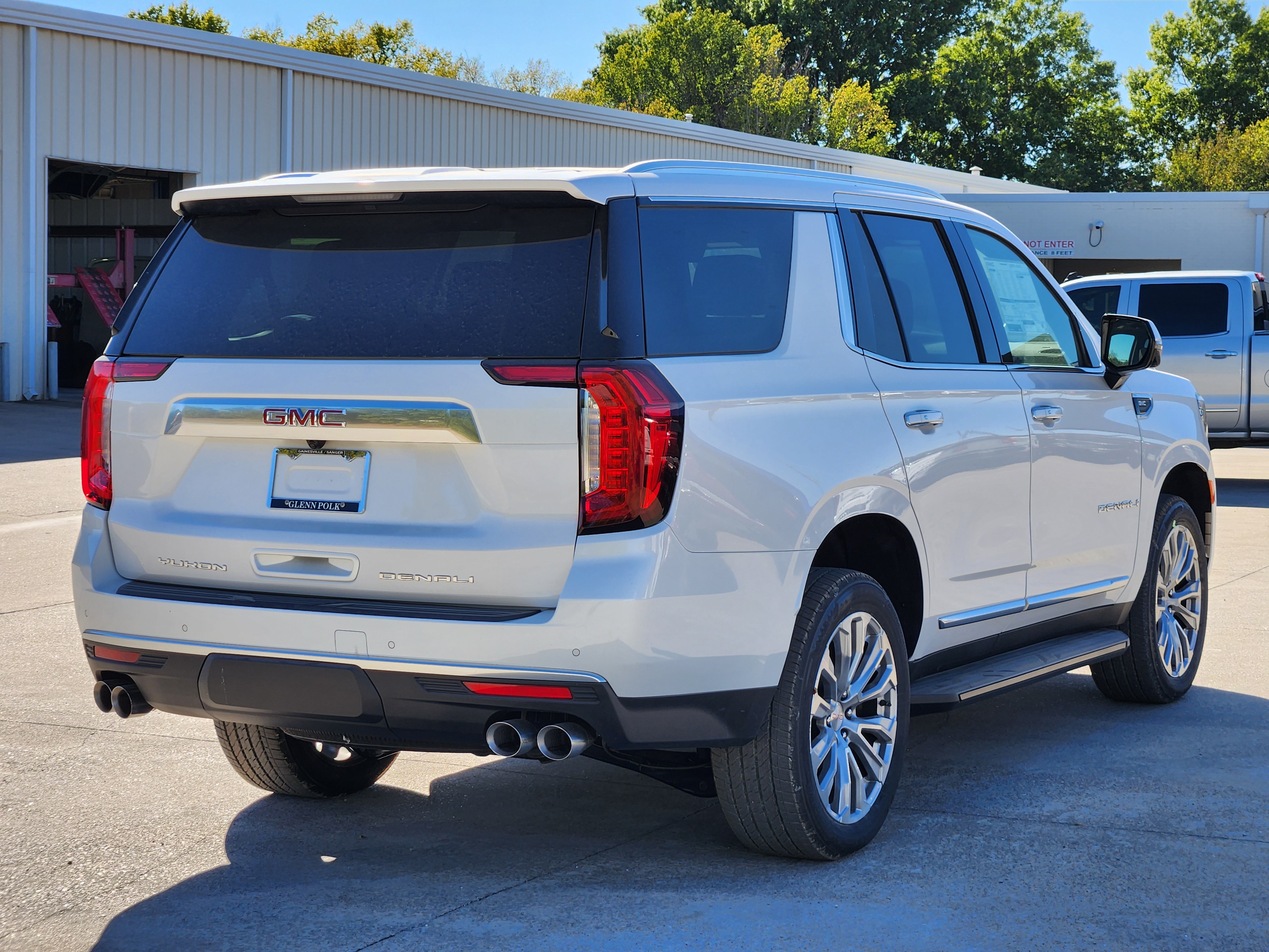 2024 GMC Yukon Denali 5