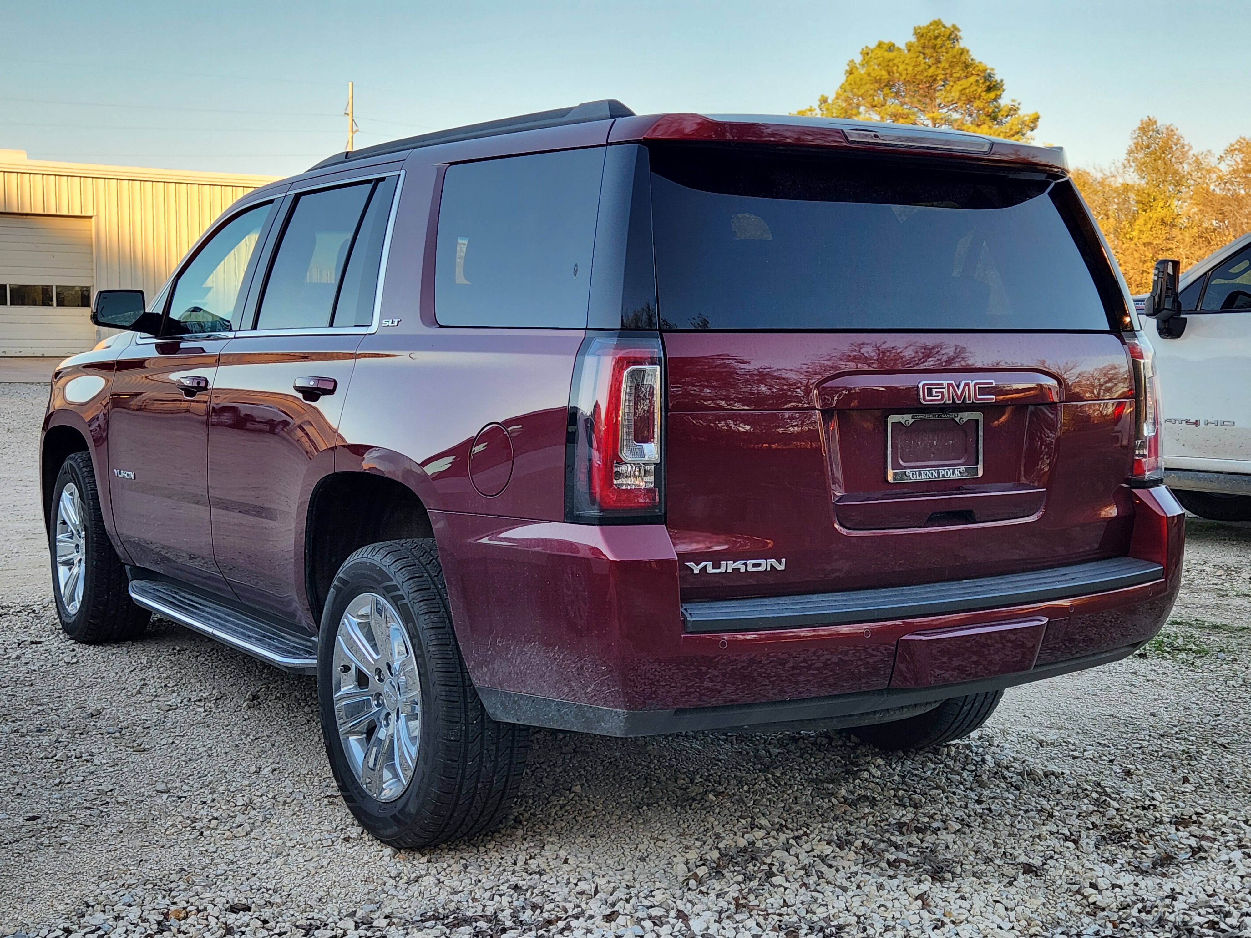 2018 GMC Yukon SLT 2