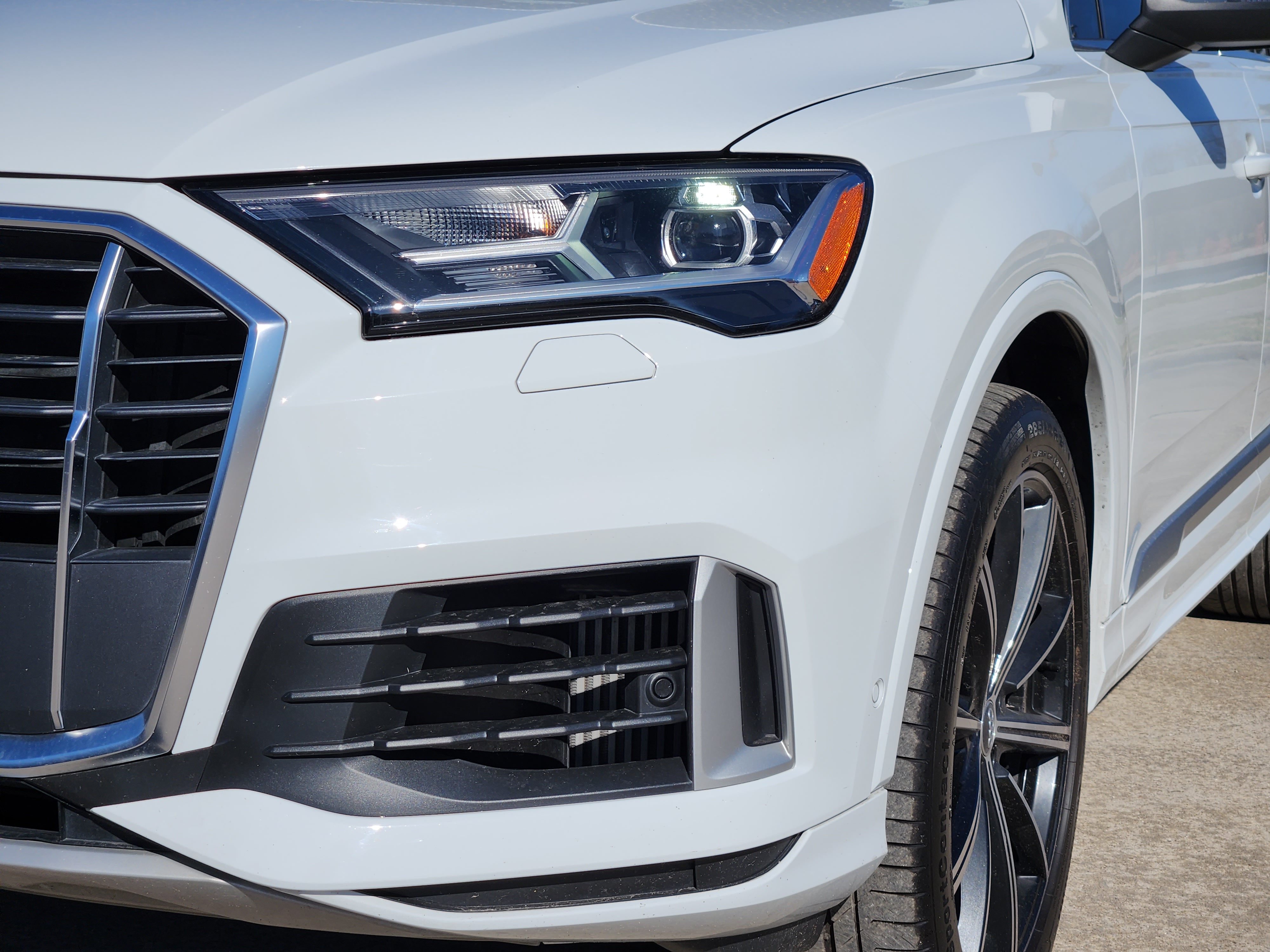 2020 Audi Q7 55 Premium Plus 9