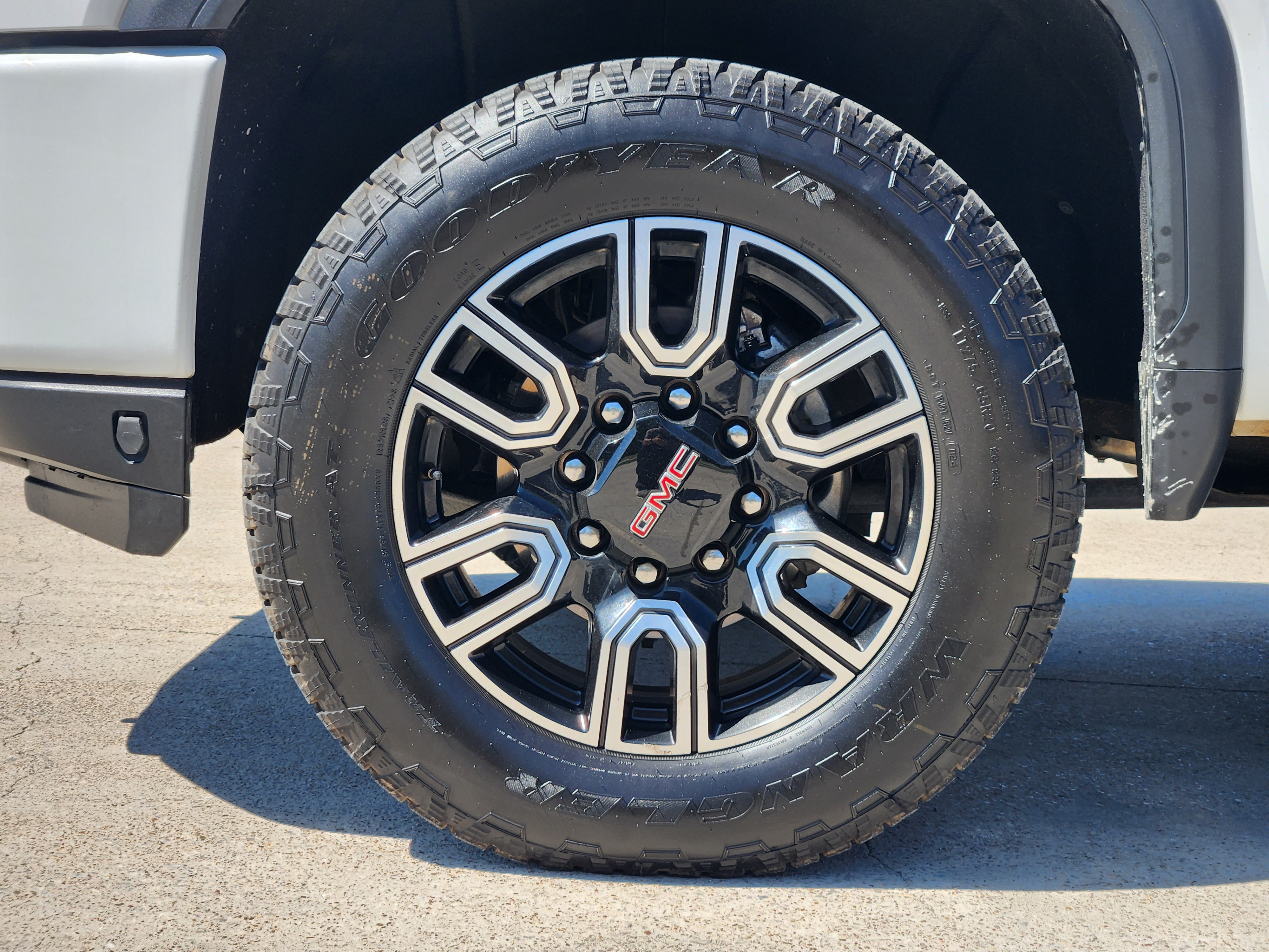 2021 GMC Sierra 2500HD AT4 11