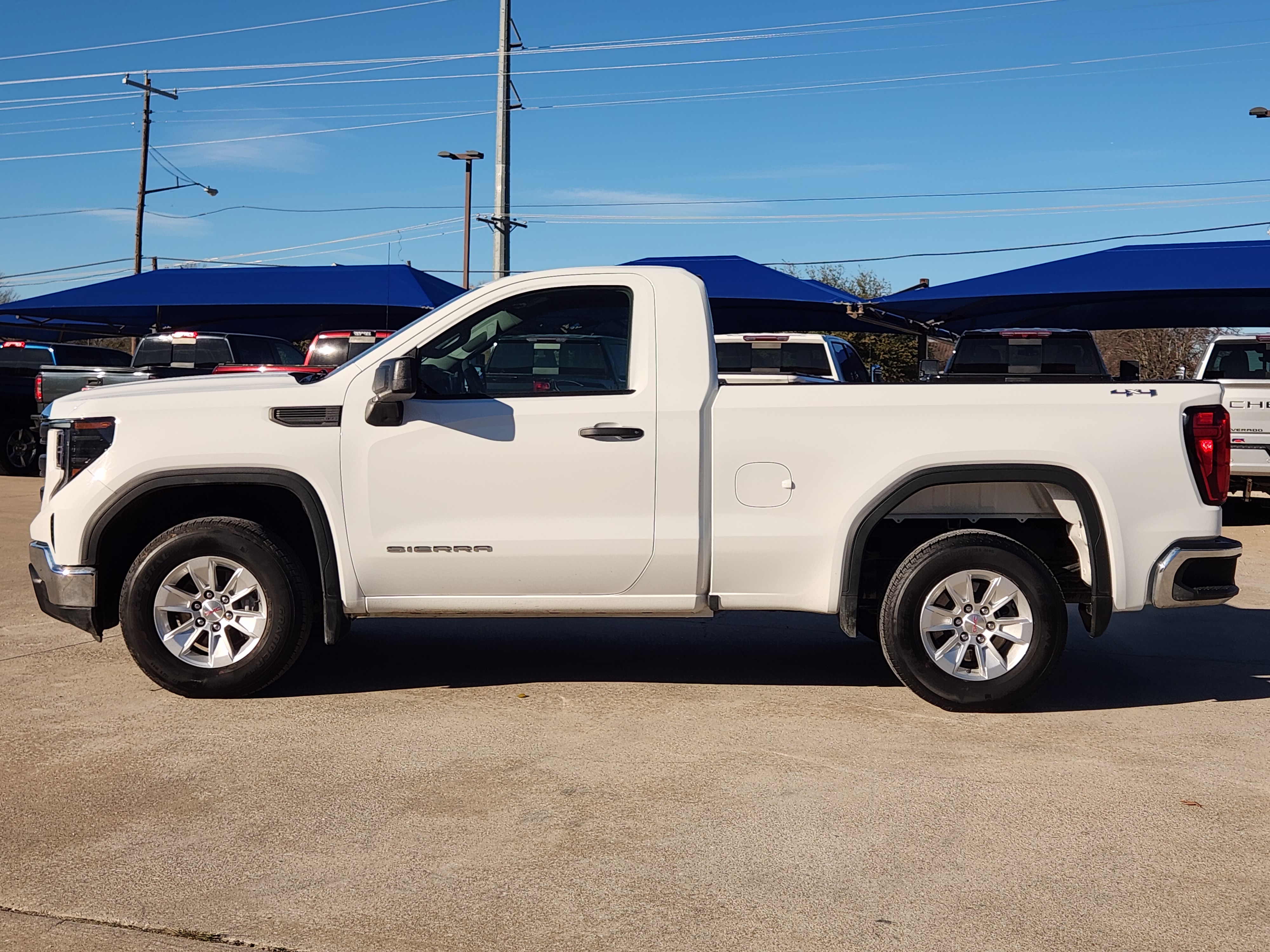 2023 GMC Sierra 1500 Pro 4