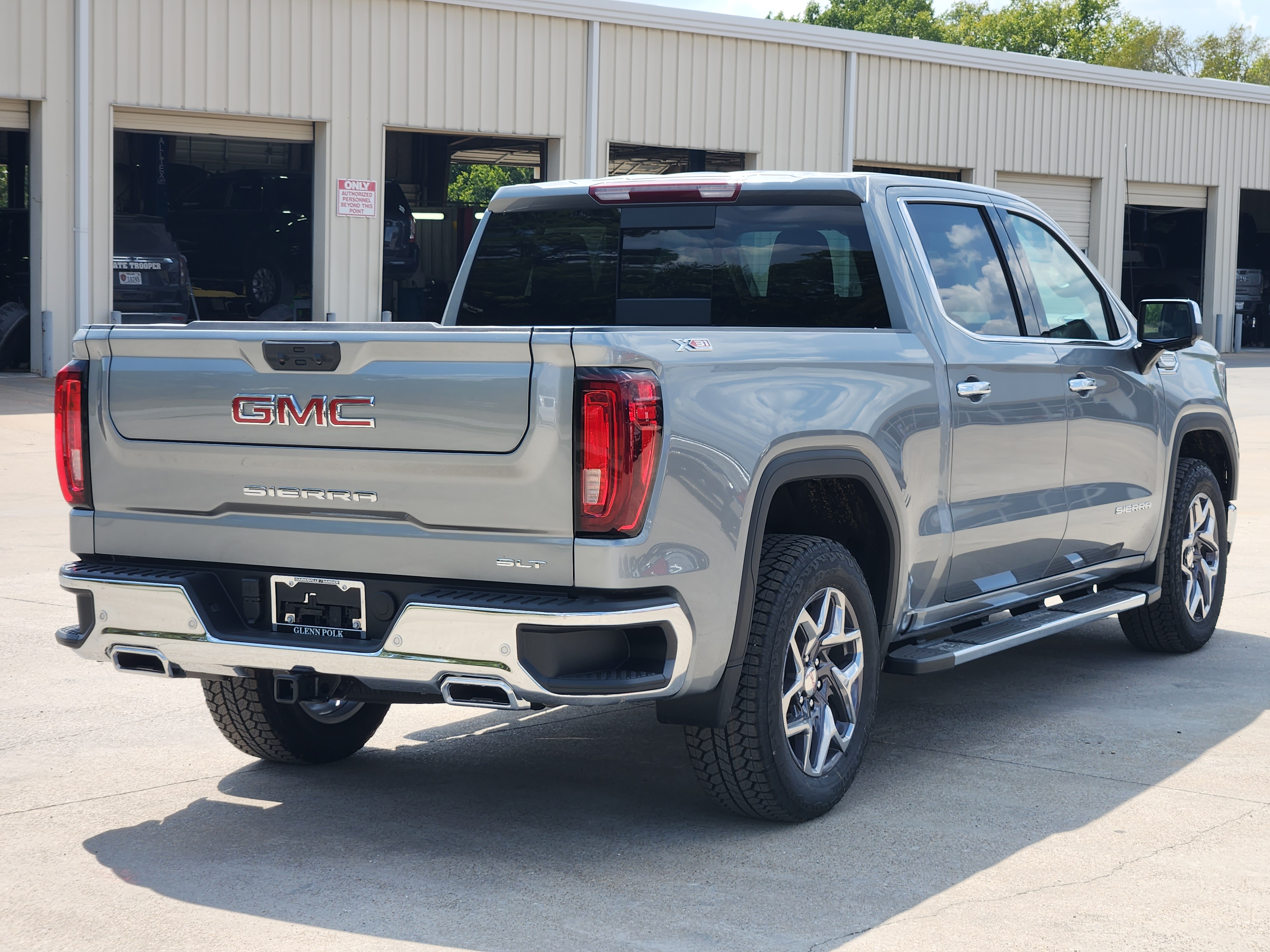 2024 GMC Sierra 1500 SLT 5