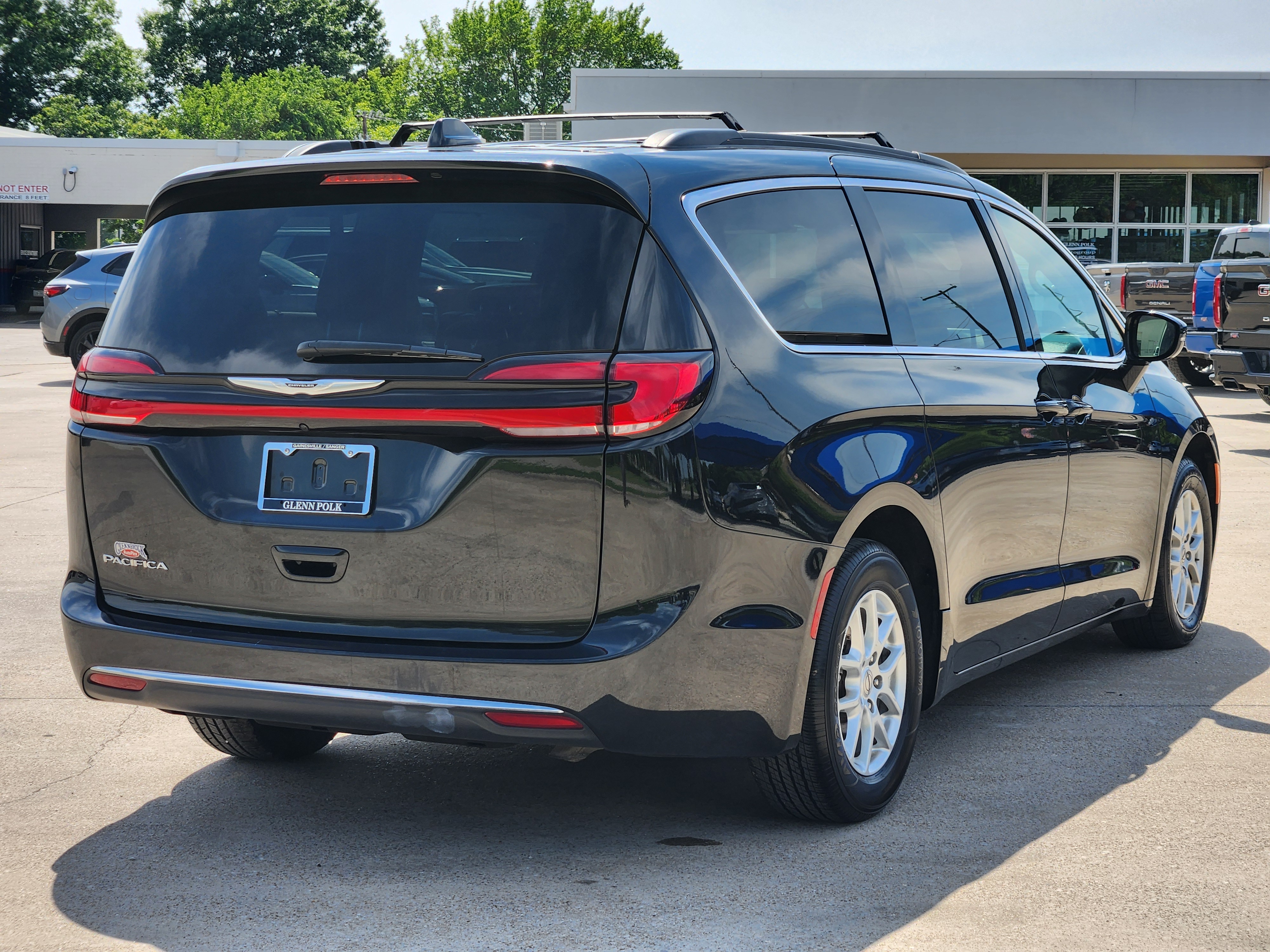 2022 Chrysler Pacifica Touring L 8