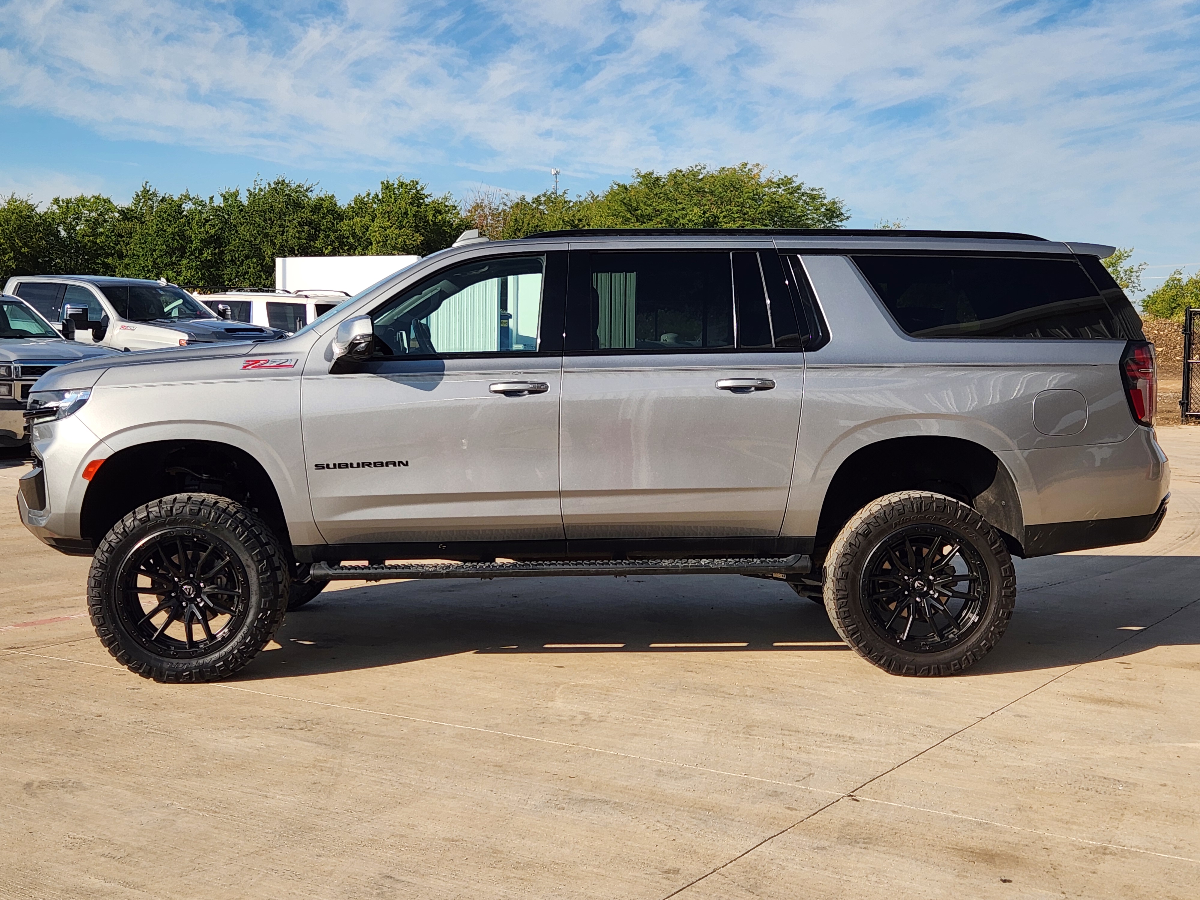 2023 Chevrolet Suburban Z71 5